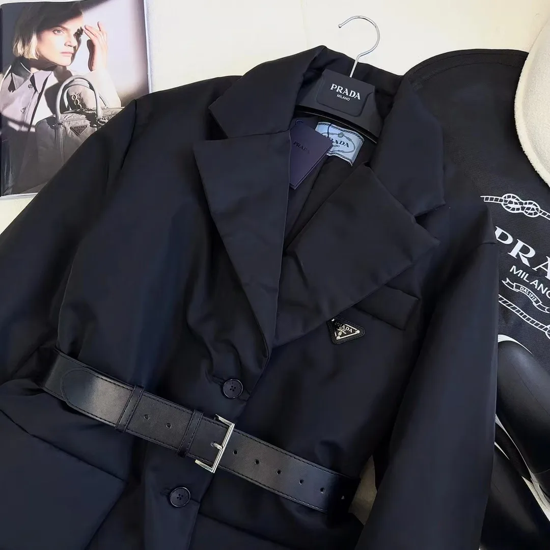 Куртки И Пуховики Женские Prada 1811930