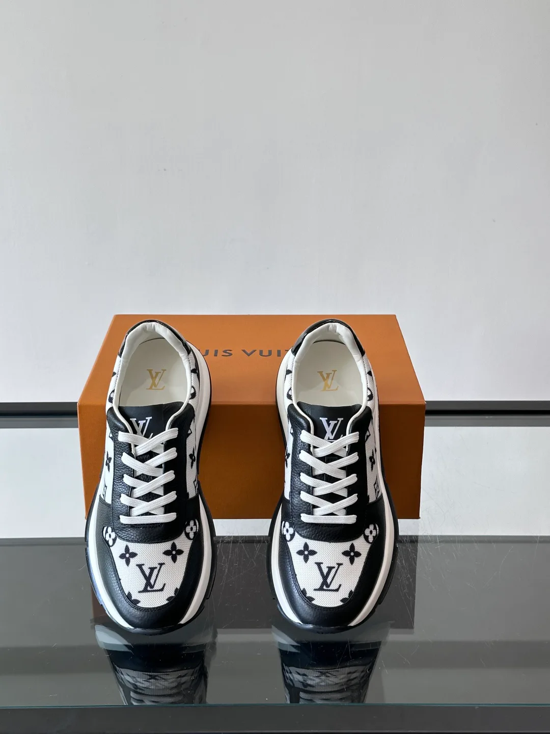 Кроссовки Мужские Louis Vuitton 398350