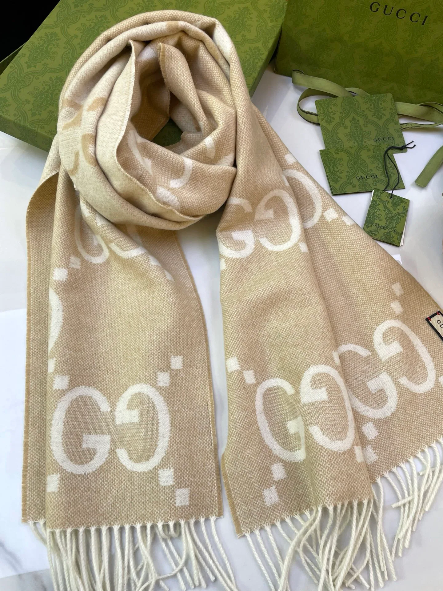Шарфы Gucci 468190