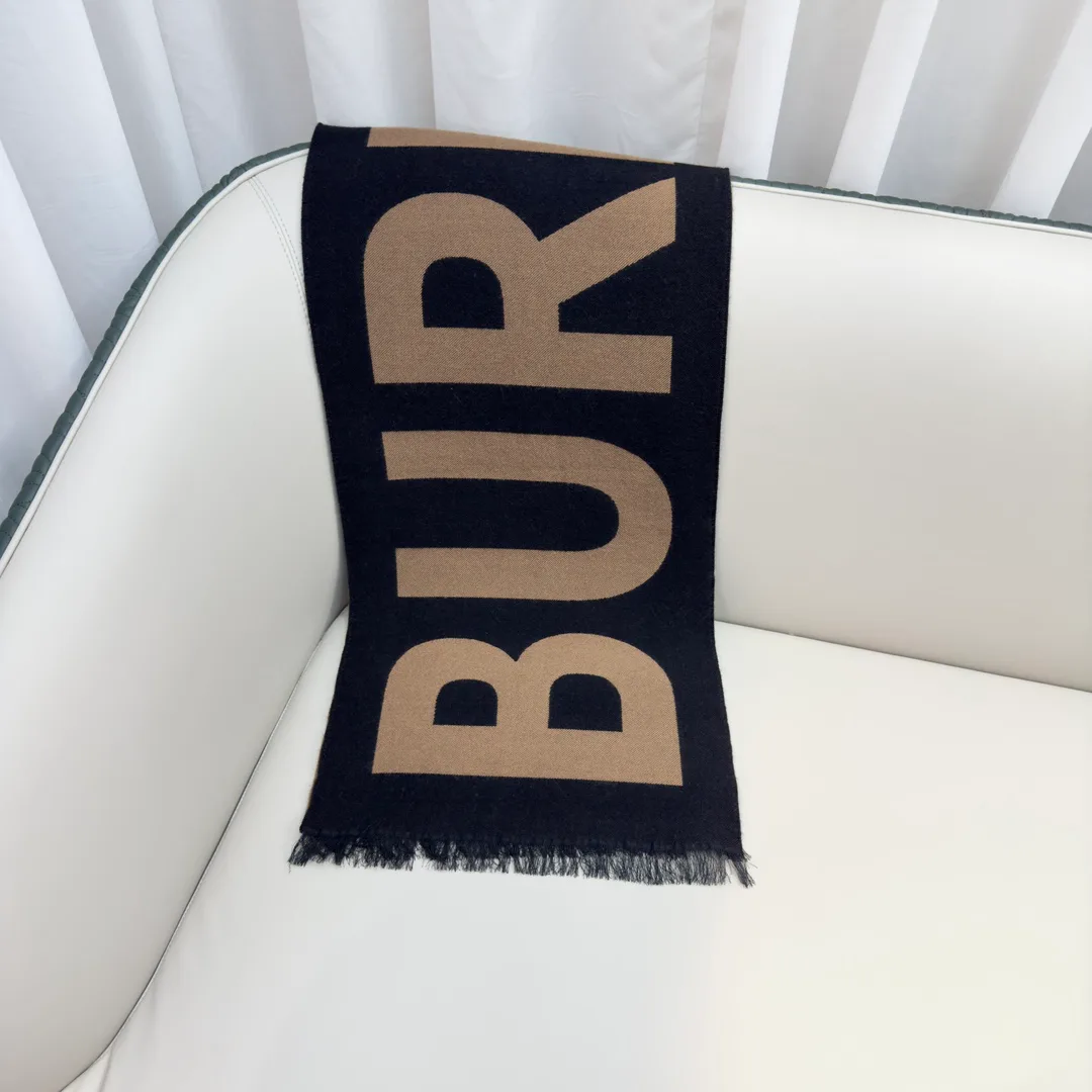 Шарфы Balenciaga 2052