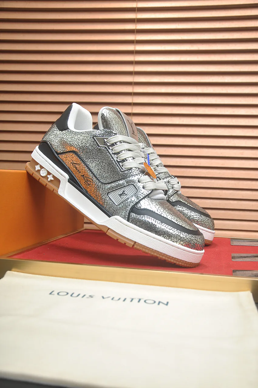 Кроссовки Женские Louis Vuitton 9848137