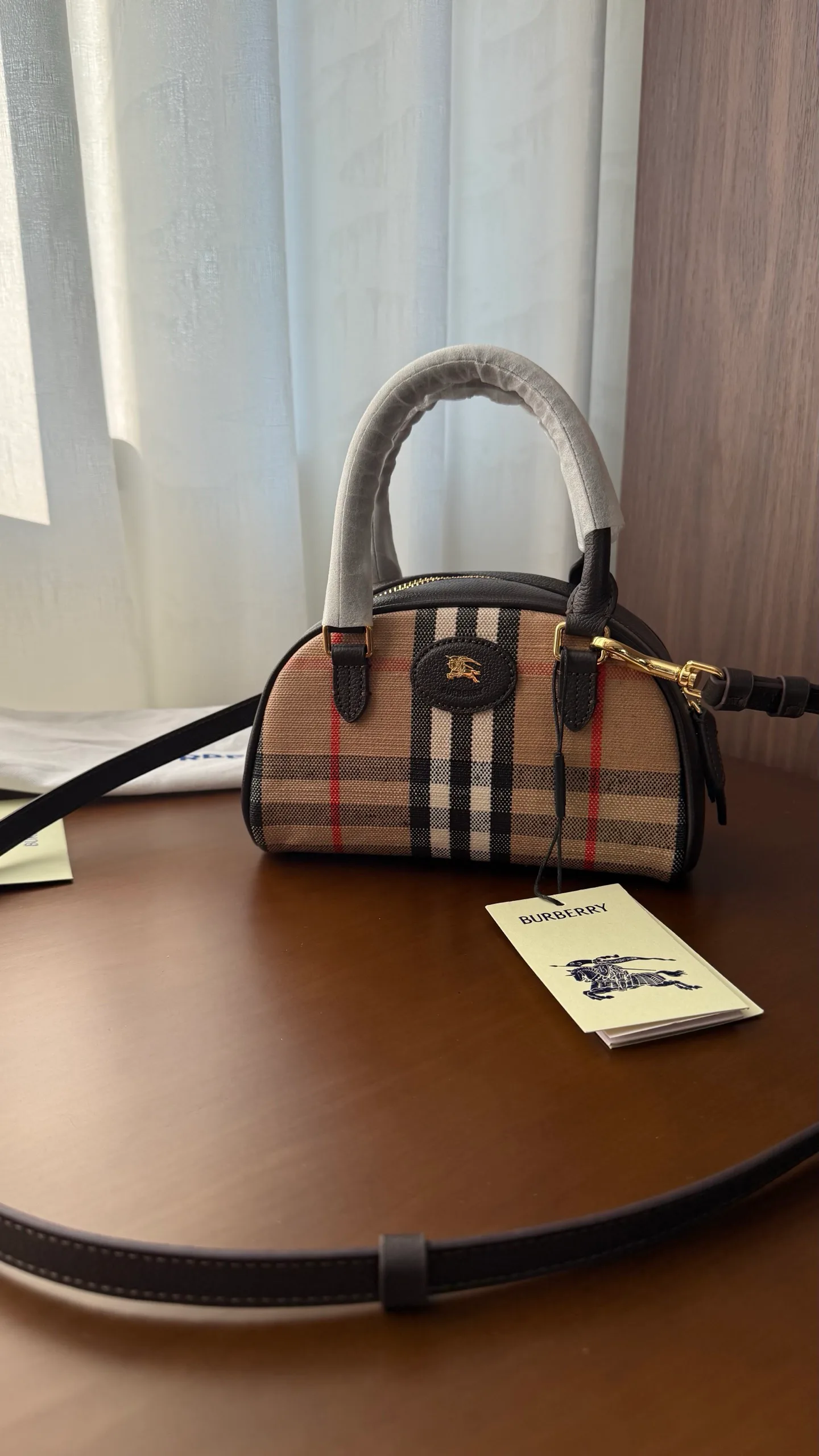 Классические Сумки Женские Burberry 11707208
