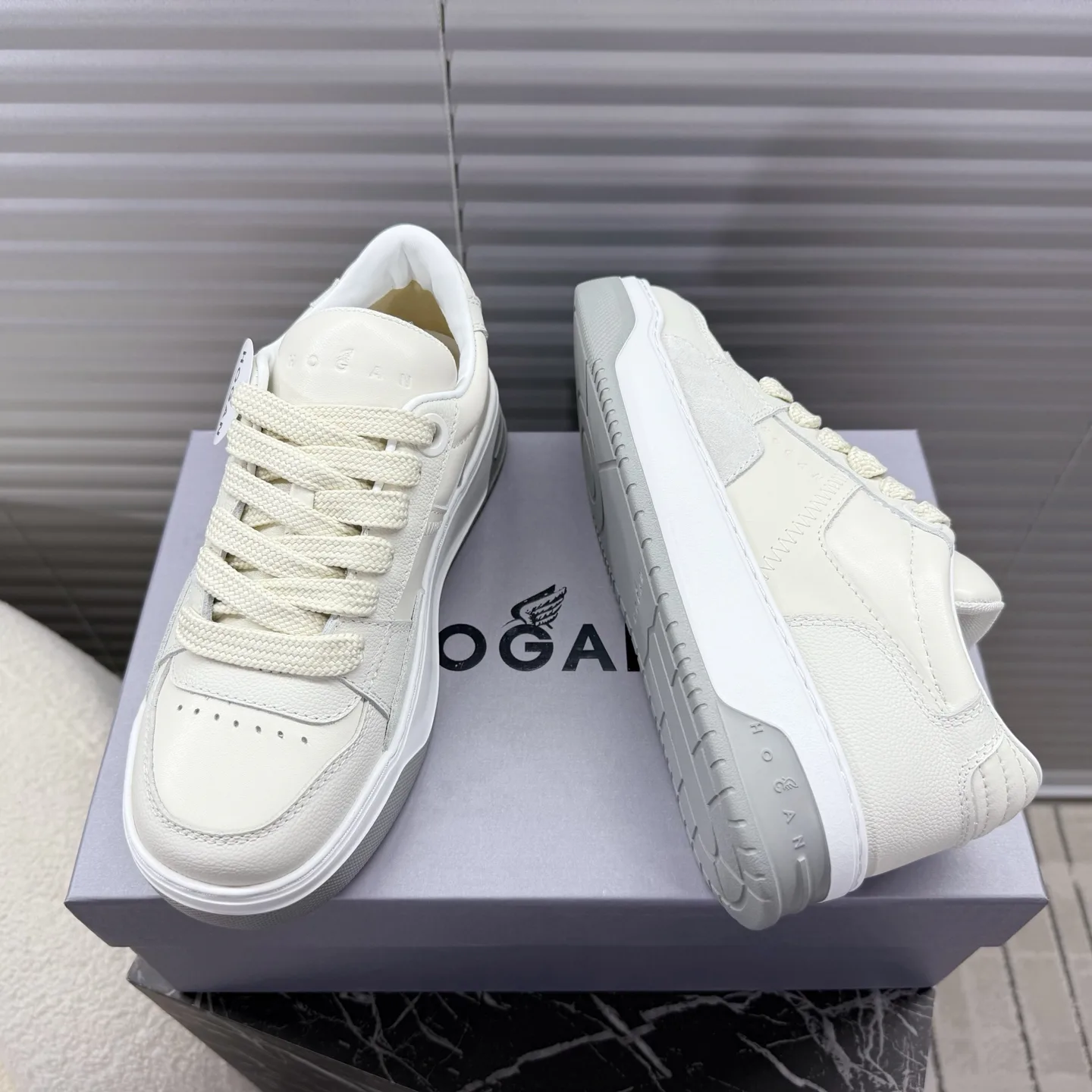 Кроссовки Женские Hogan 14692690