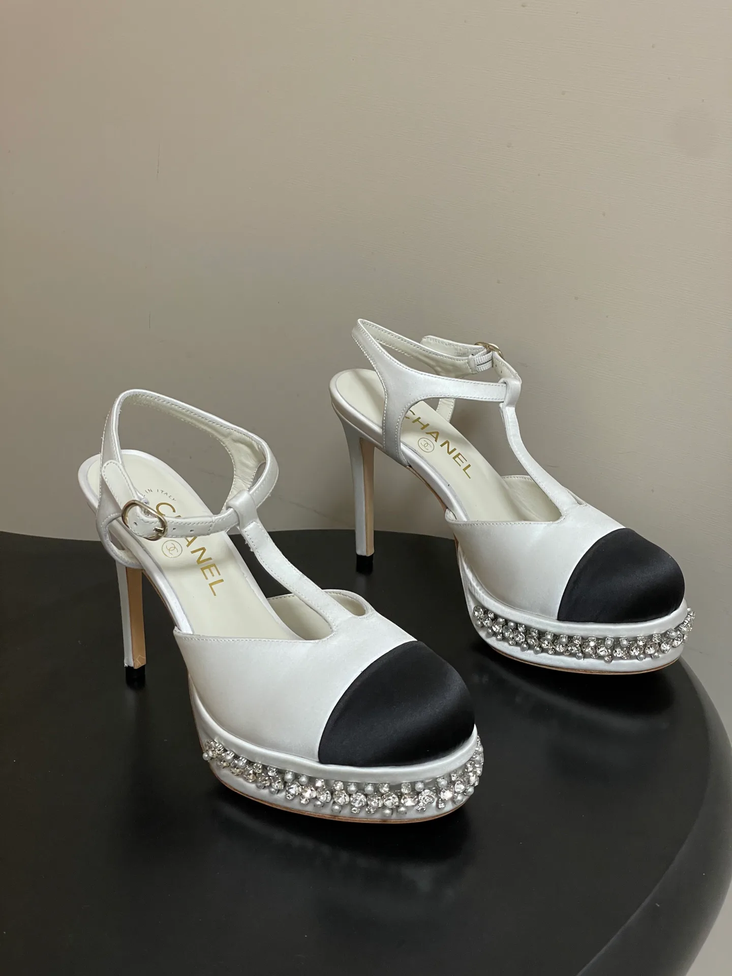 Босоножки Женские Chanel 11684377