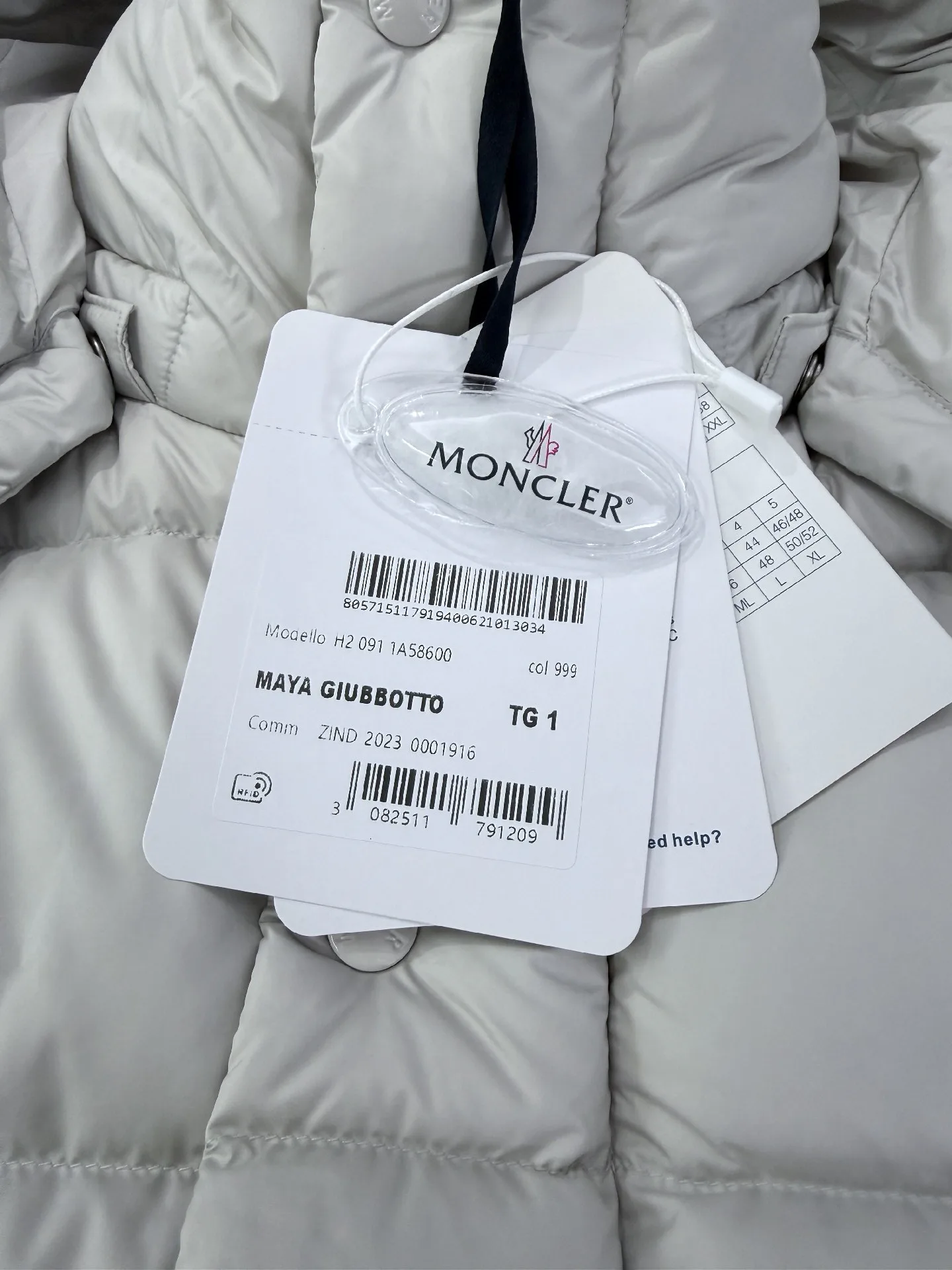 Куртки И Пуховики Женские Moncler 20097070