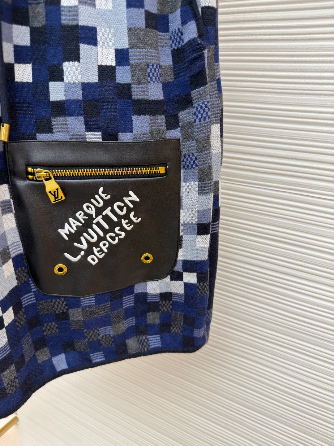 Шорты Мужские Louis Vuitton 11701844