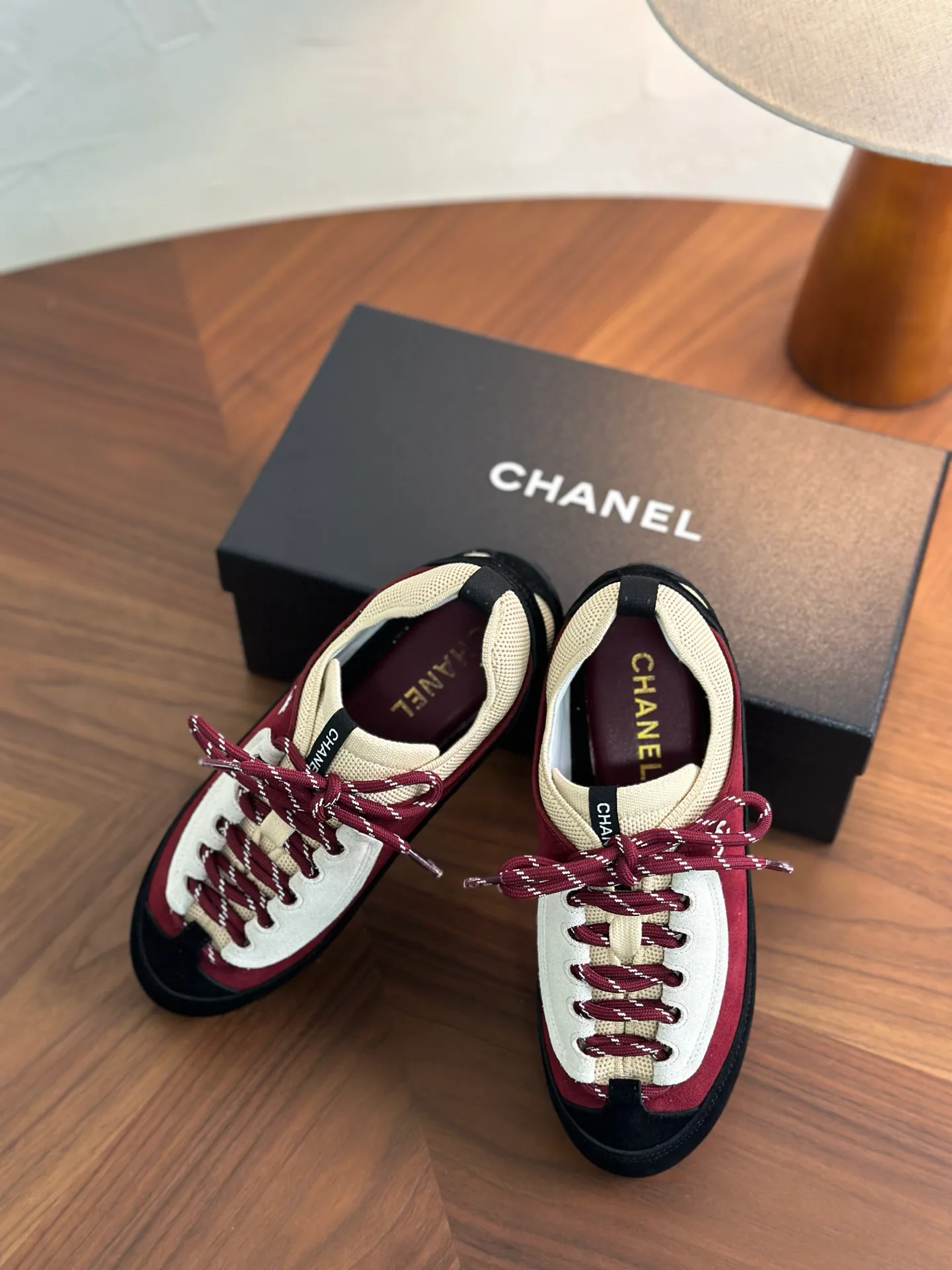 Кроссовки Женские Chanel 18329927