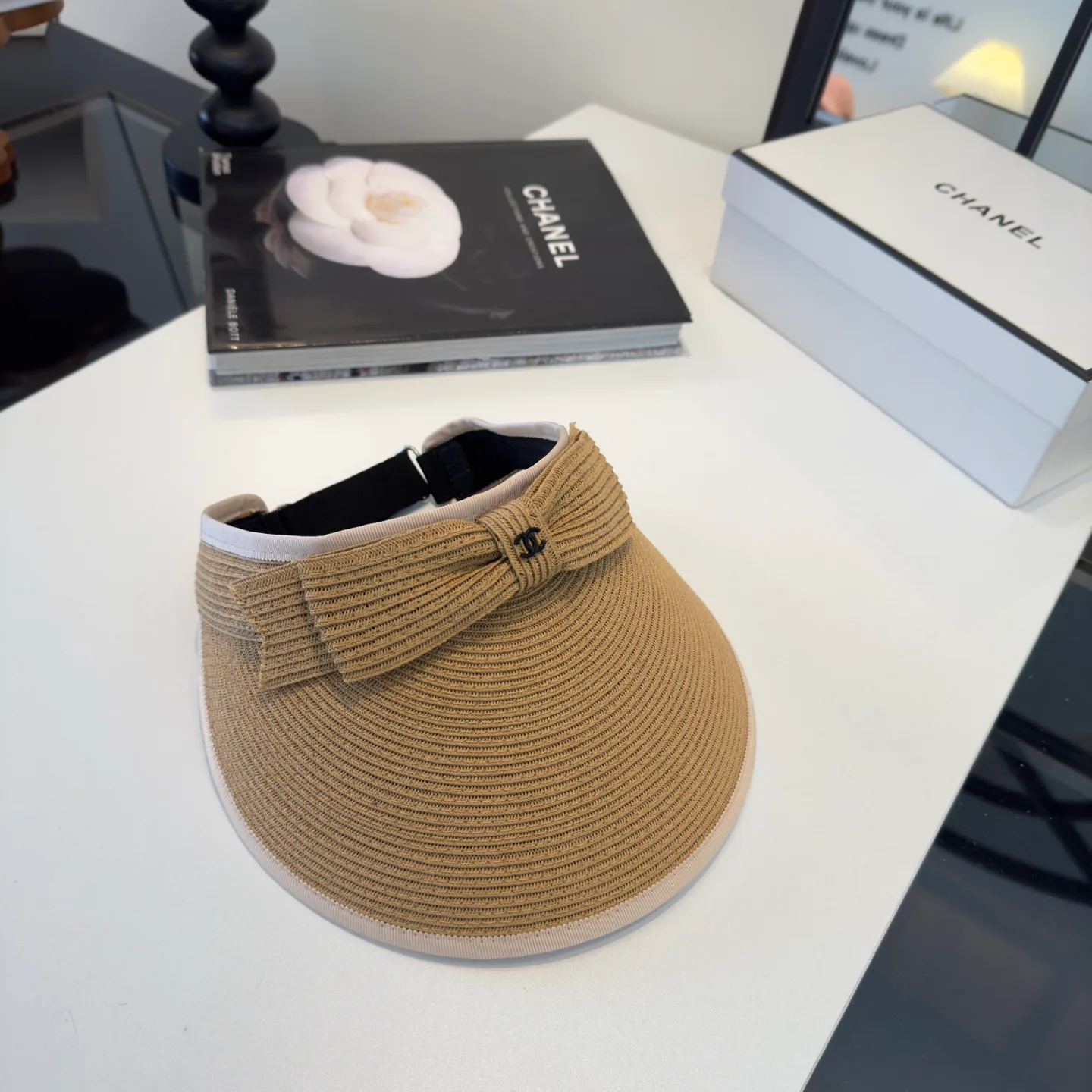 Головные Уборы Chanel 12349312