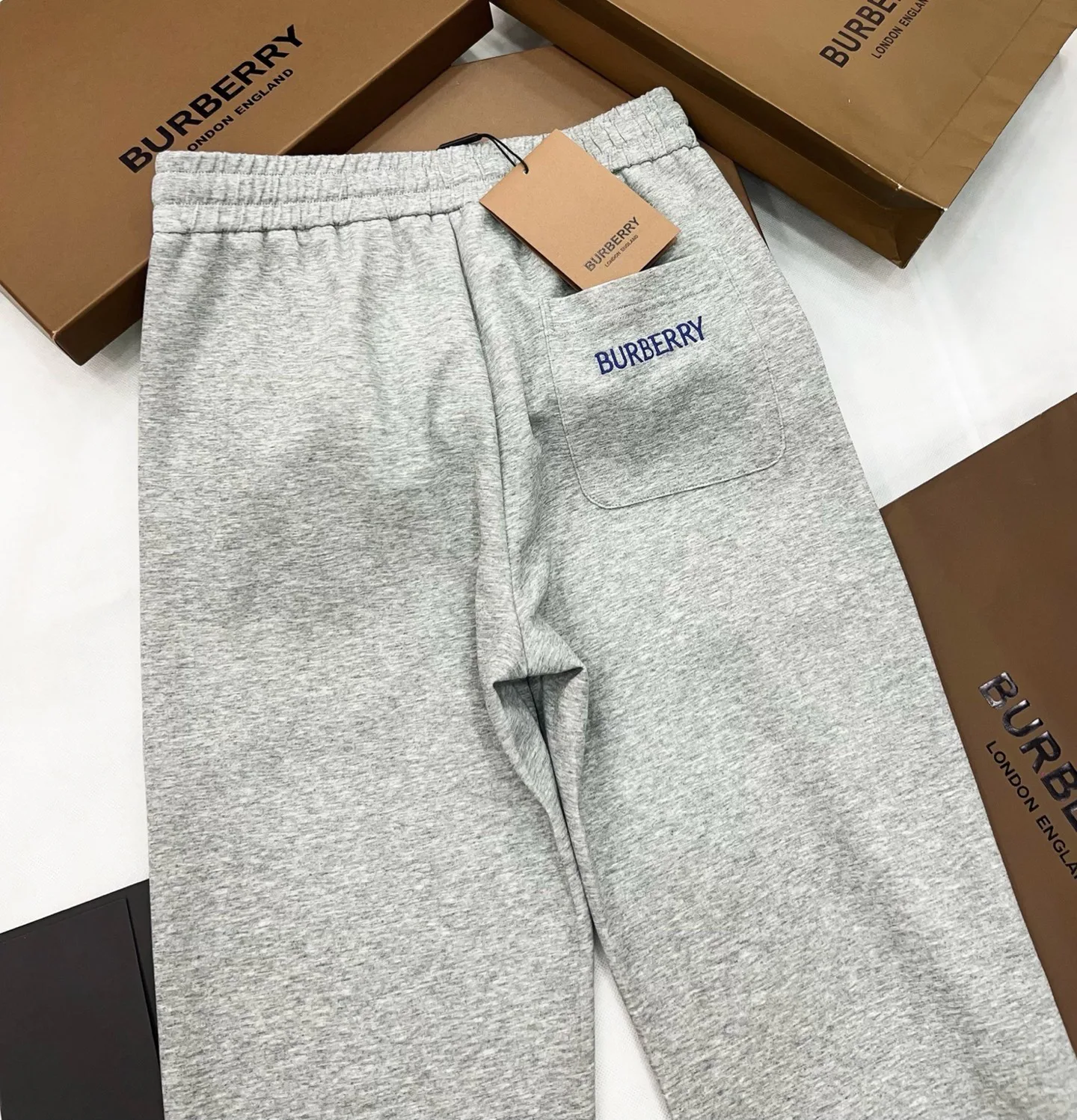 Брюки Мужские Burberry 11322900