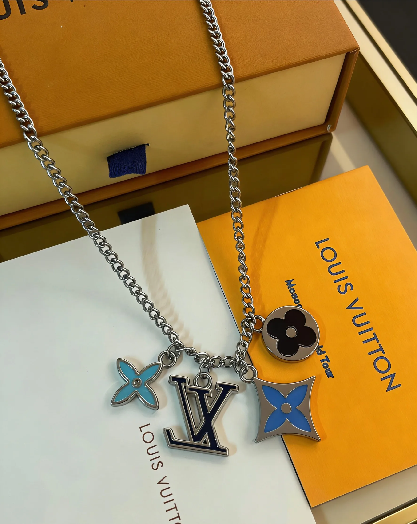 Бижутерия Louis Vuitton 11698063