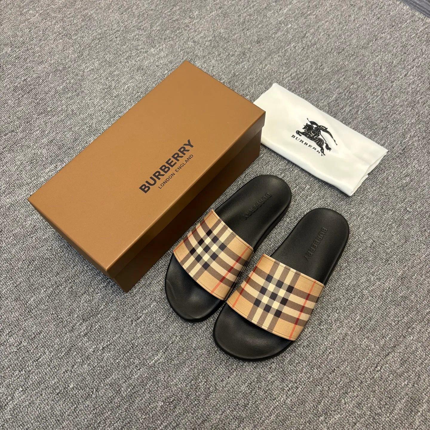 Шлепанцы Женские Burberry 587962