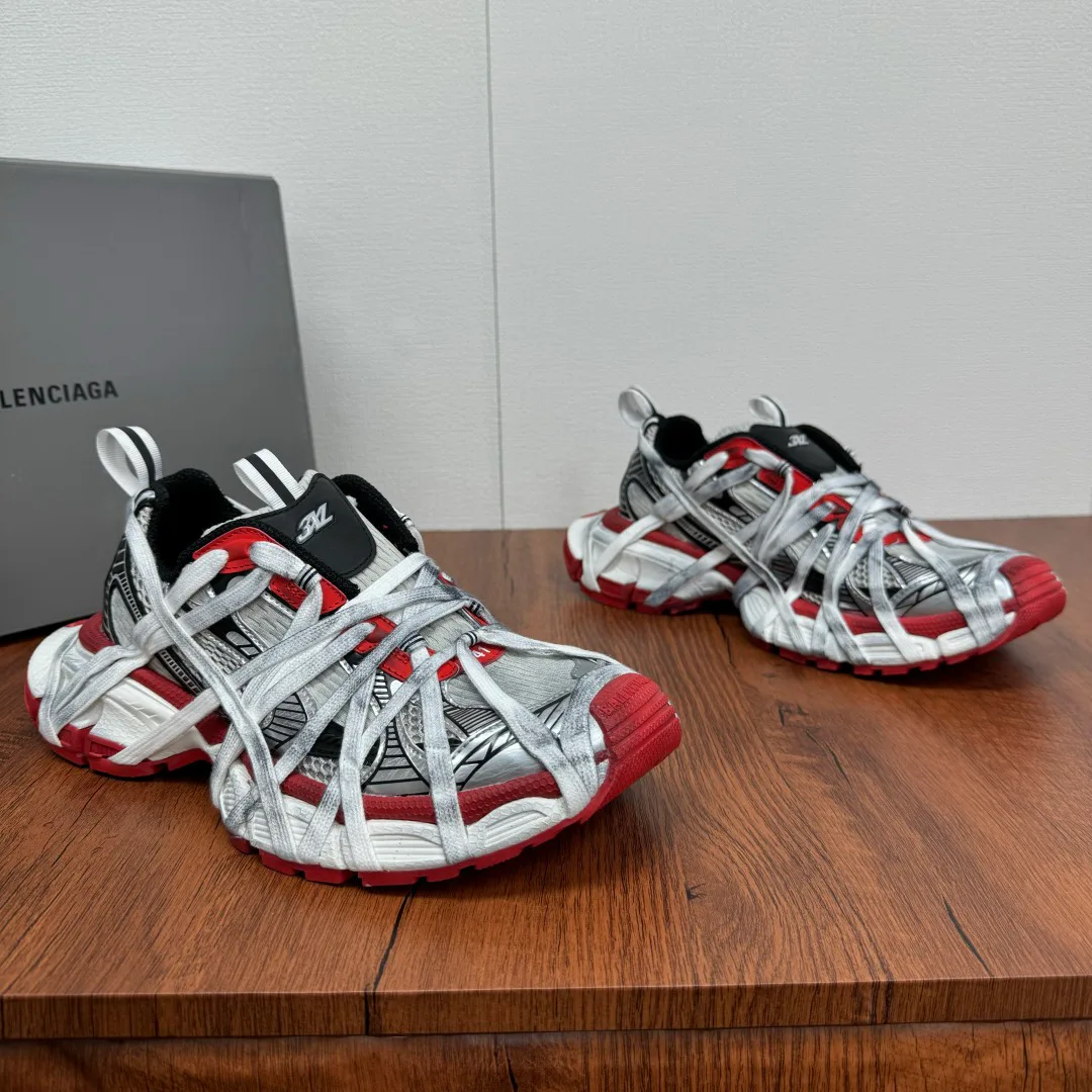 Кроссовки Женские Balenciaga 13216462