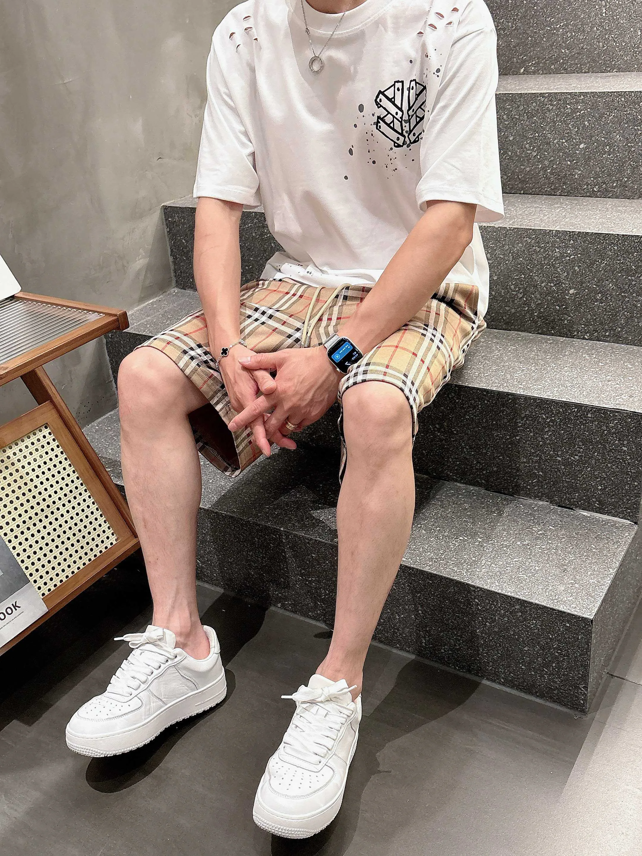 Шорты Мужские Burberry 11756425