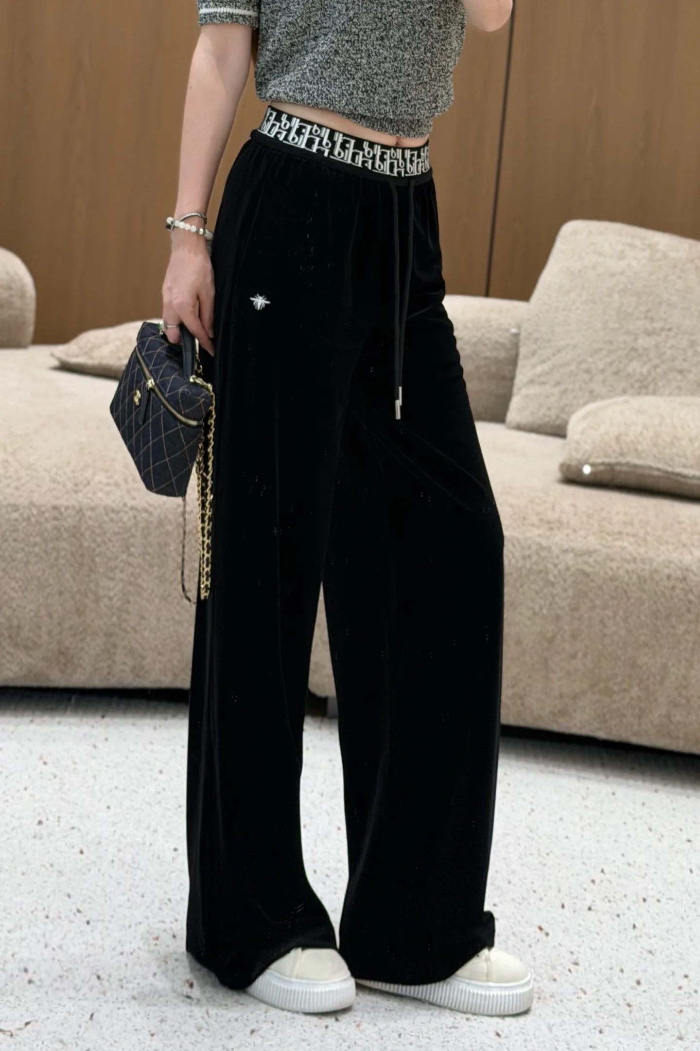 Брюки Женские Christian Dior 18402385