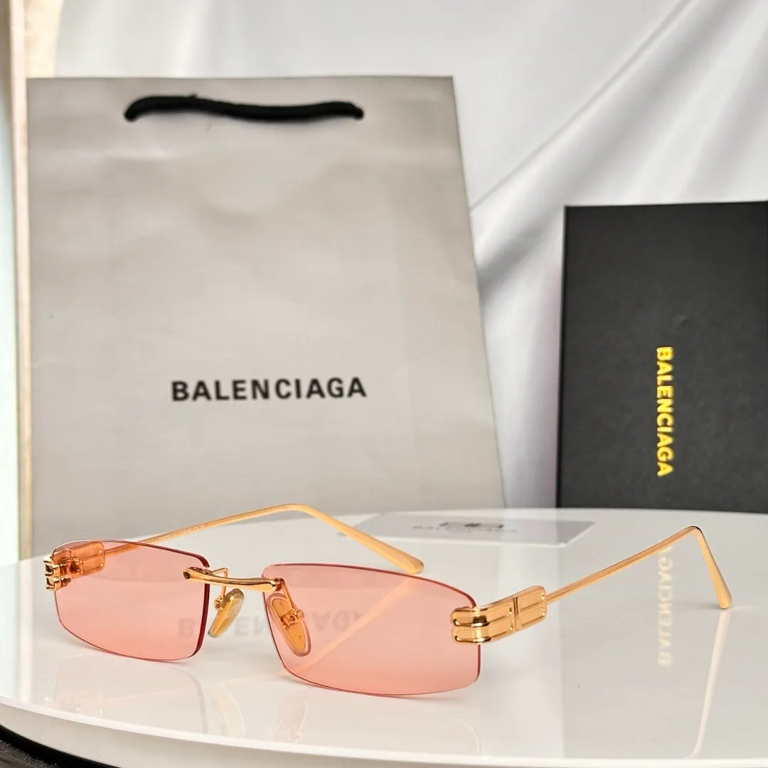 Очки Balenciaga 17546255