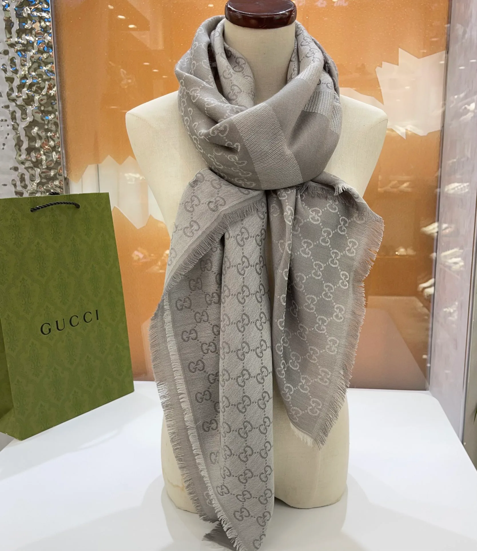 Шарфы Gucci 2193639