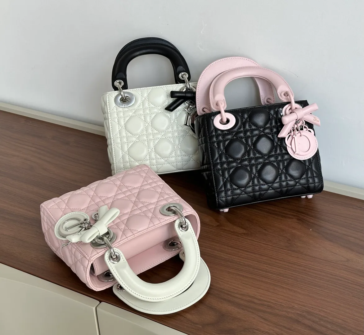 Классические Сумки Женские Christian Dior 18052783