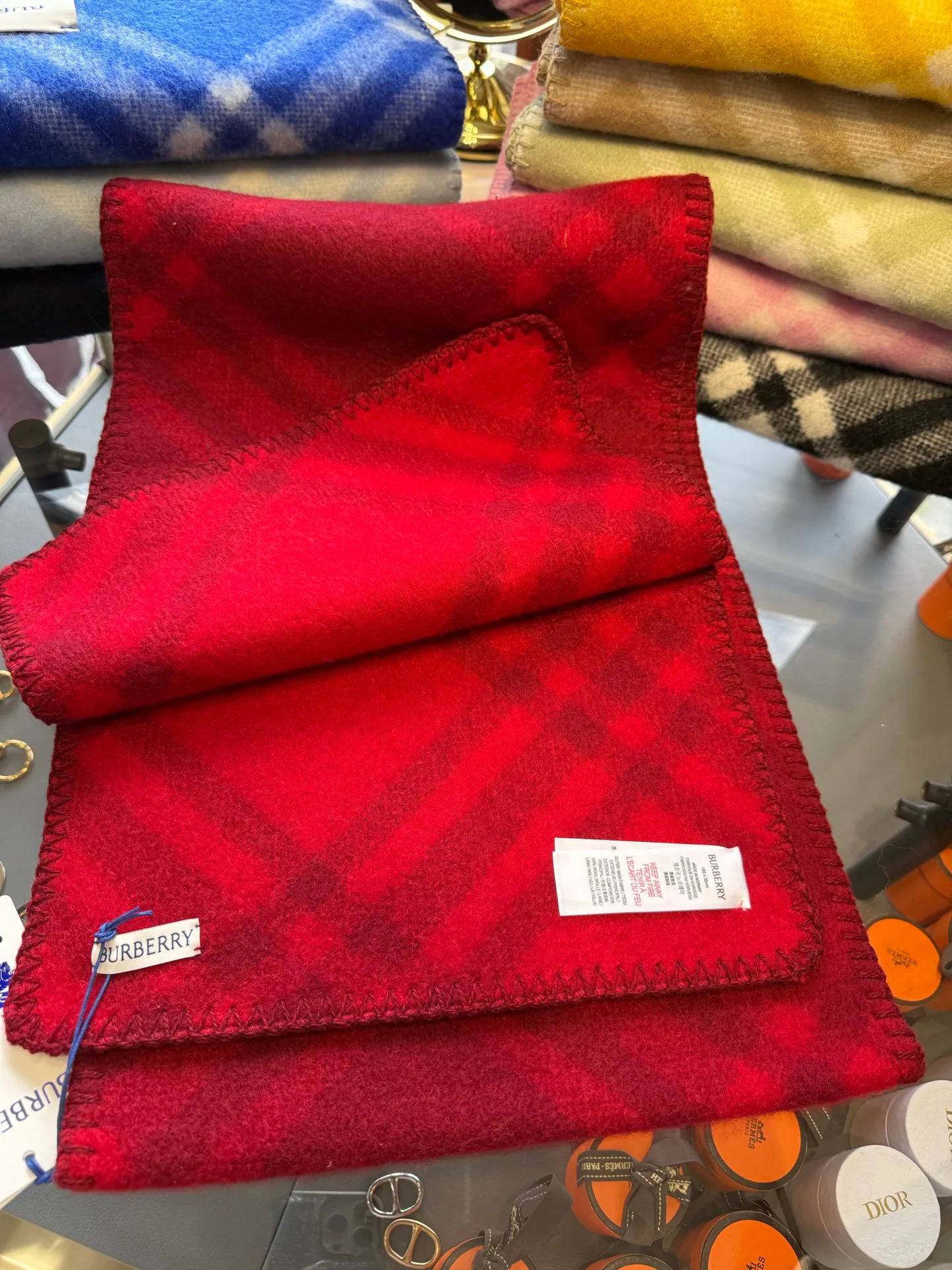 Шарфы Burberry 3874281