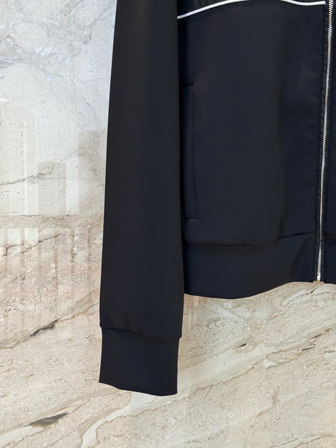 Куртки И Пуховики Женские Prada 18120153