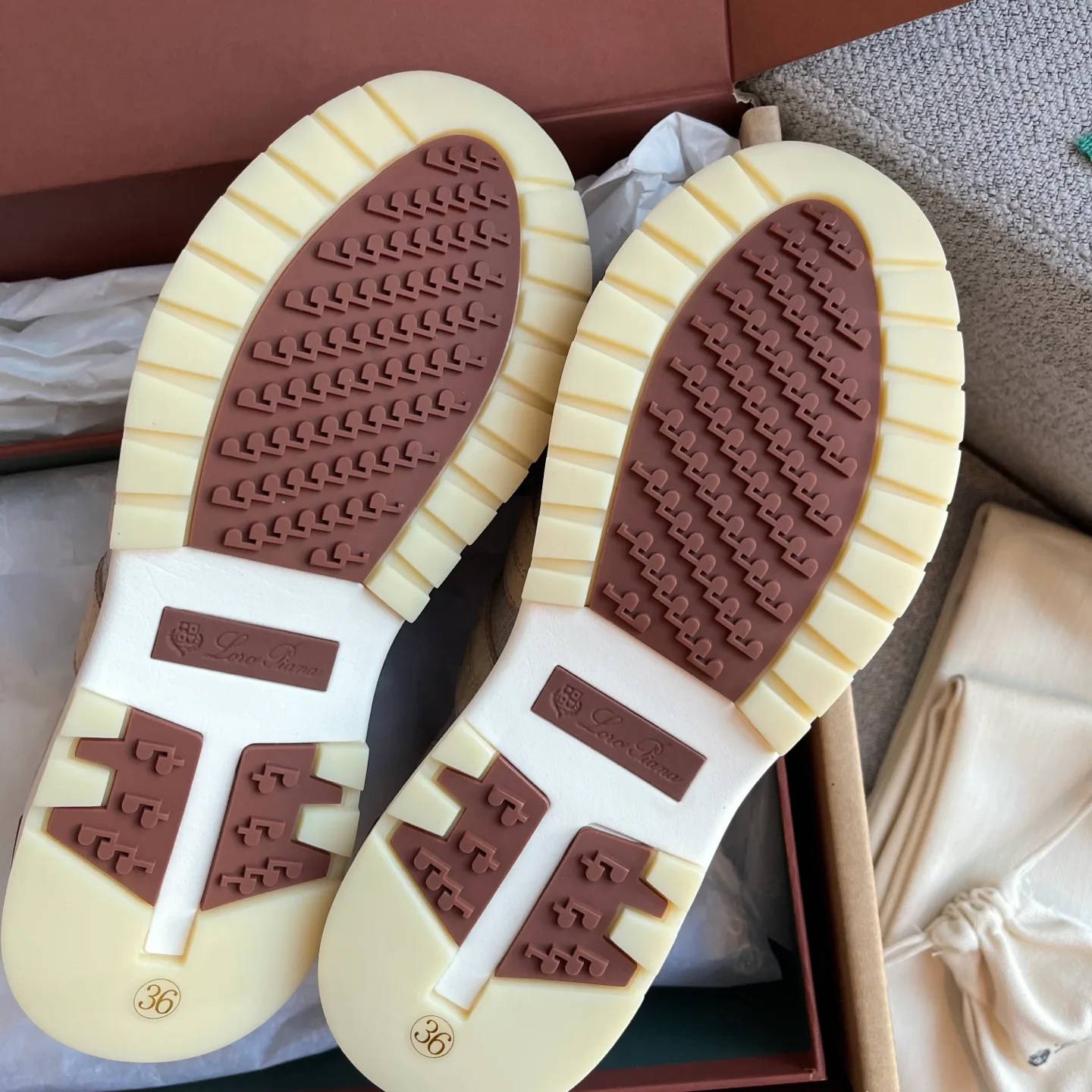 Кроссовки Женские Loro Piana 9430066