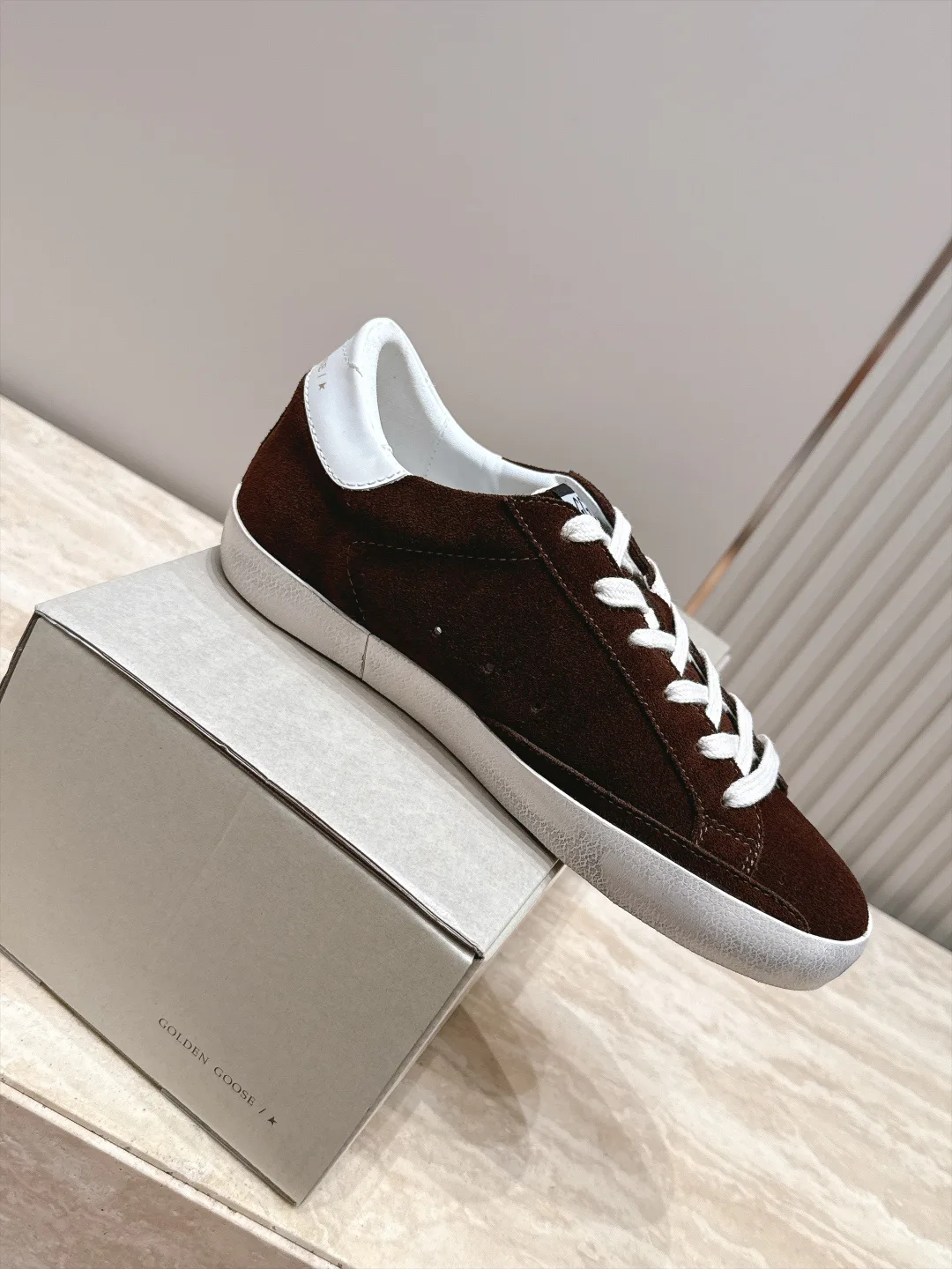 Кроссовки Женские Golden Goose 17963439