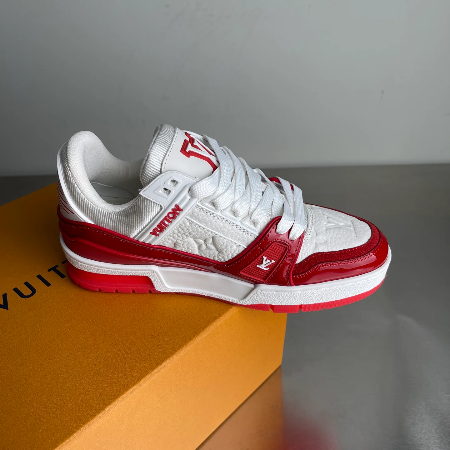 Кроссовки Женские Louis Vuitton 275297