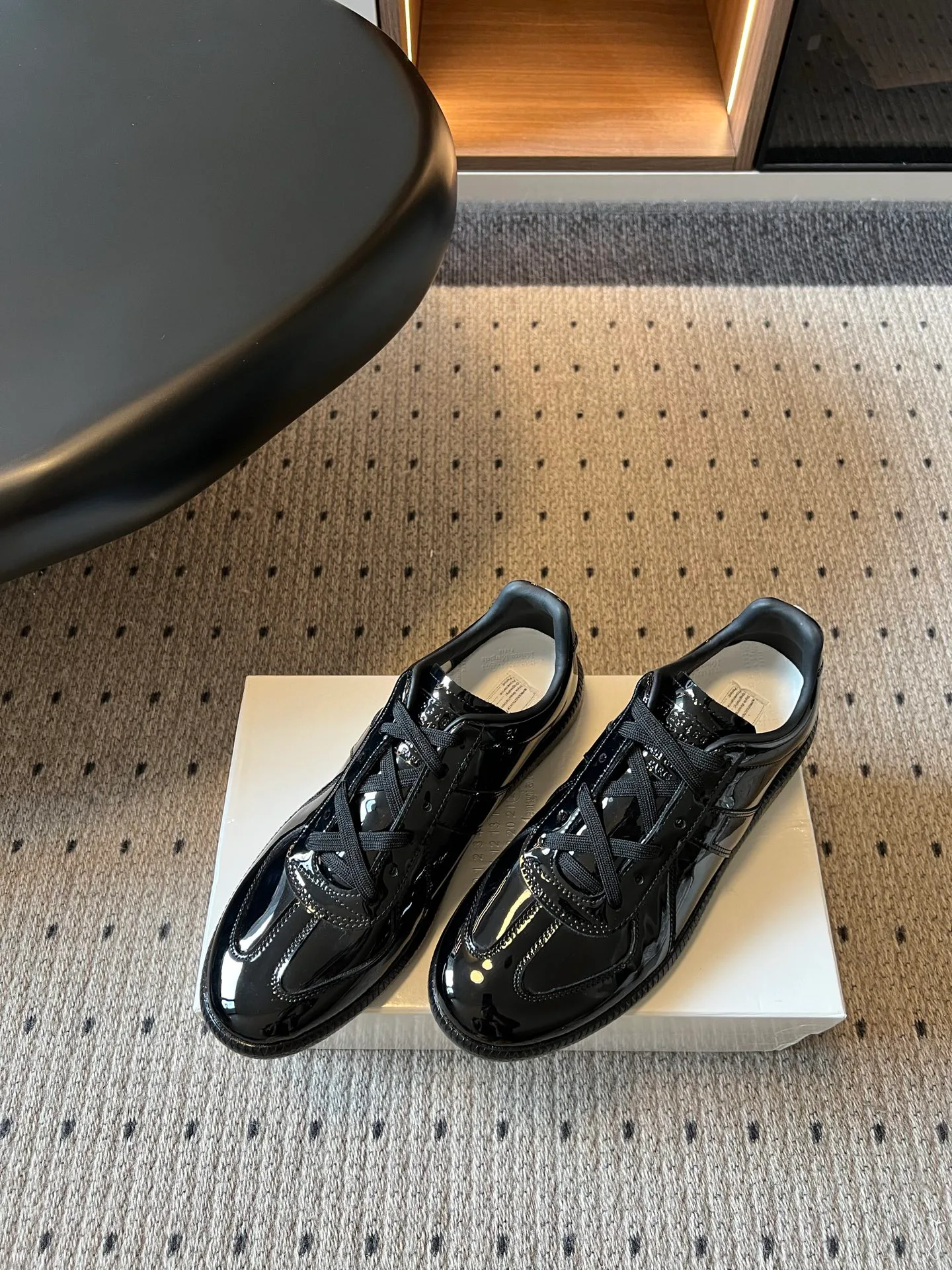 Кроссовки Женские Maison Margiela 17419506