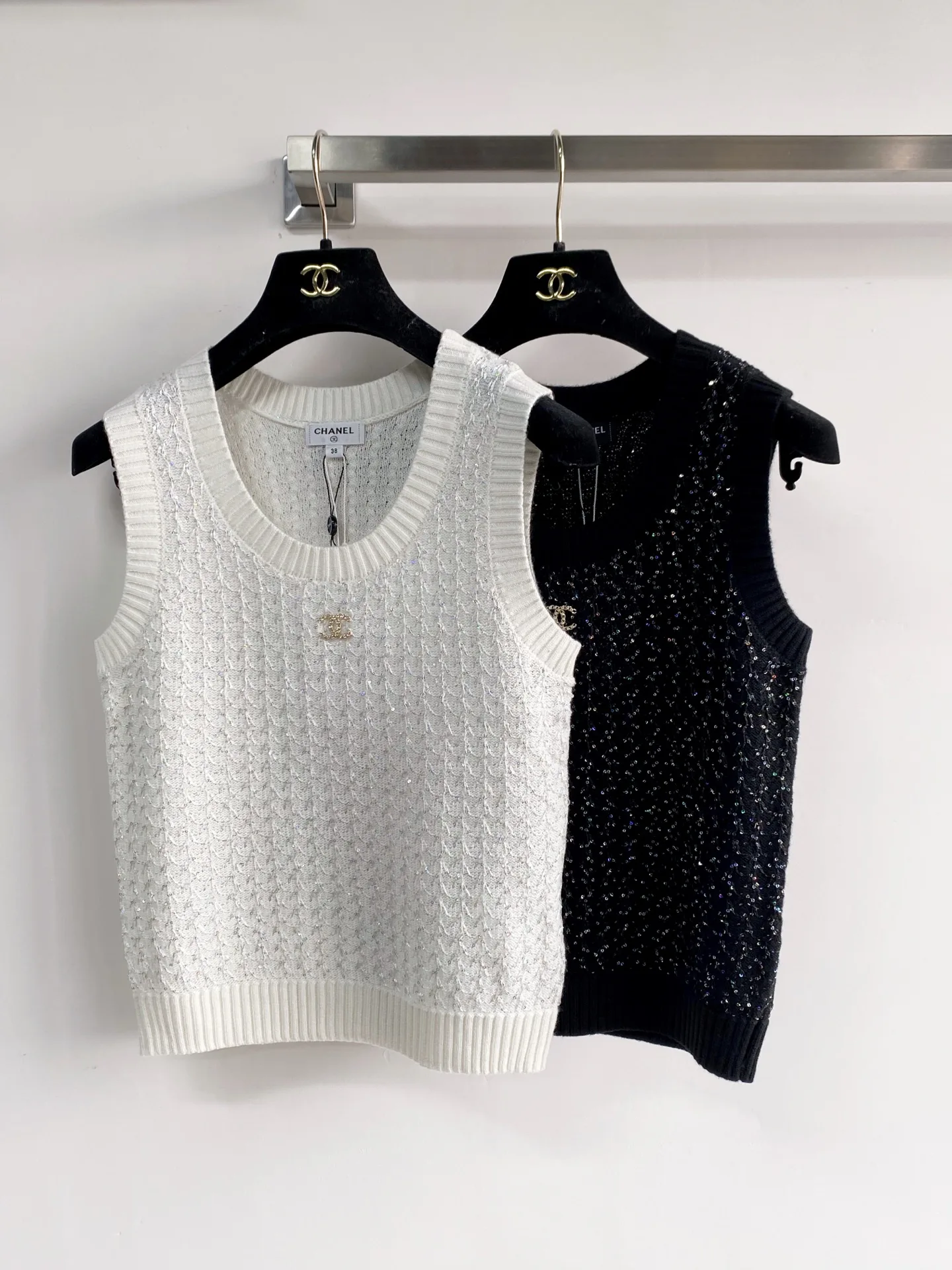 Жилеты Женские Chanel 11490100