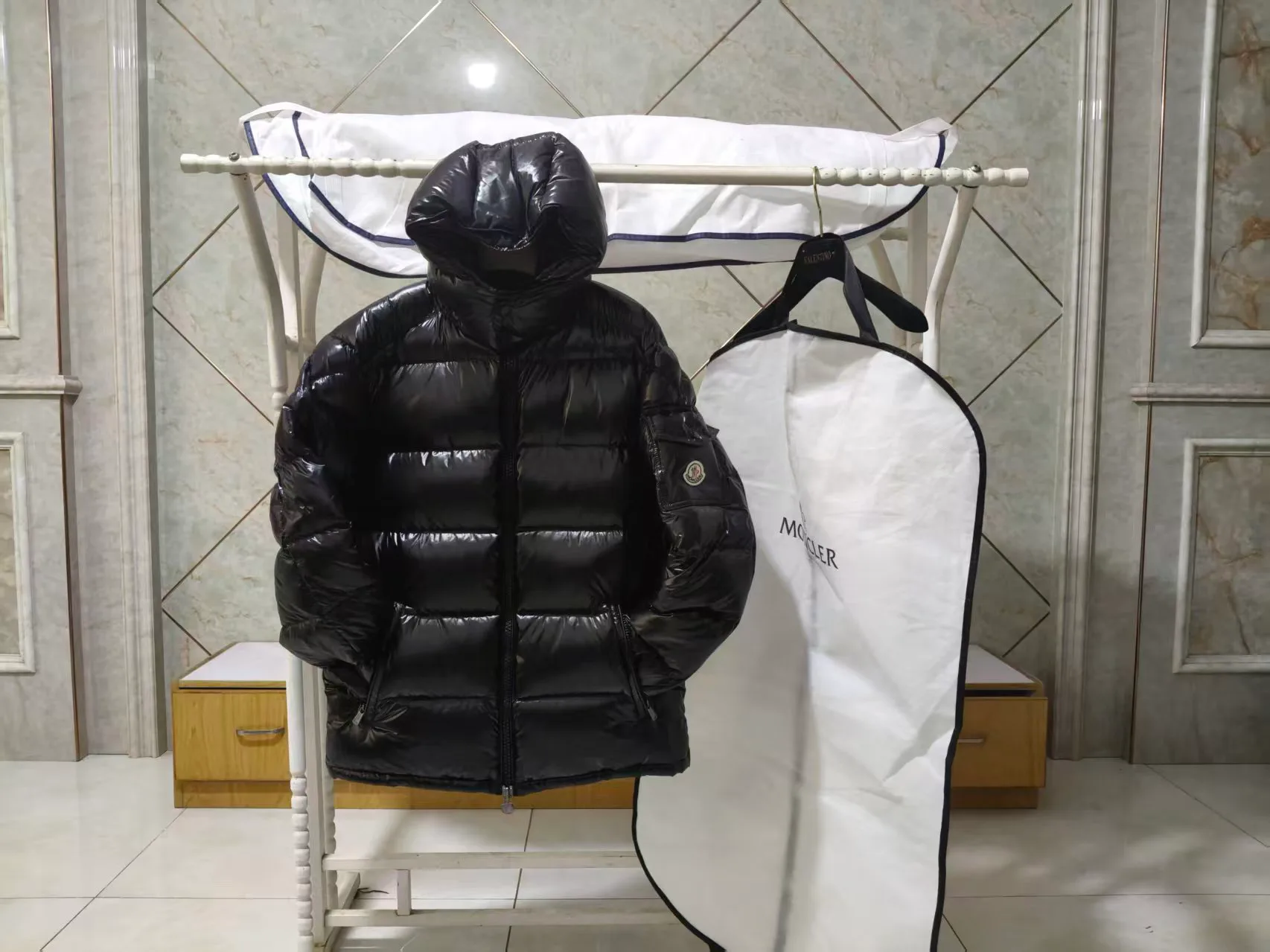 Куртки И Пуховики Женские Moncler 17964627