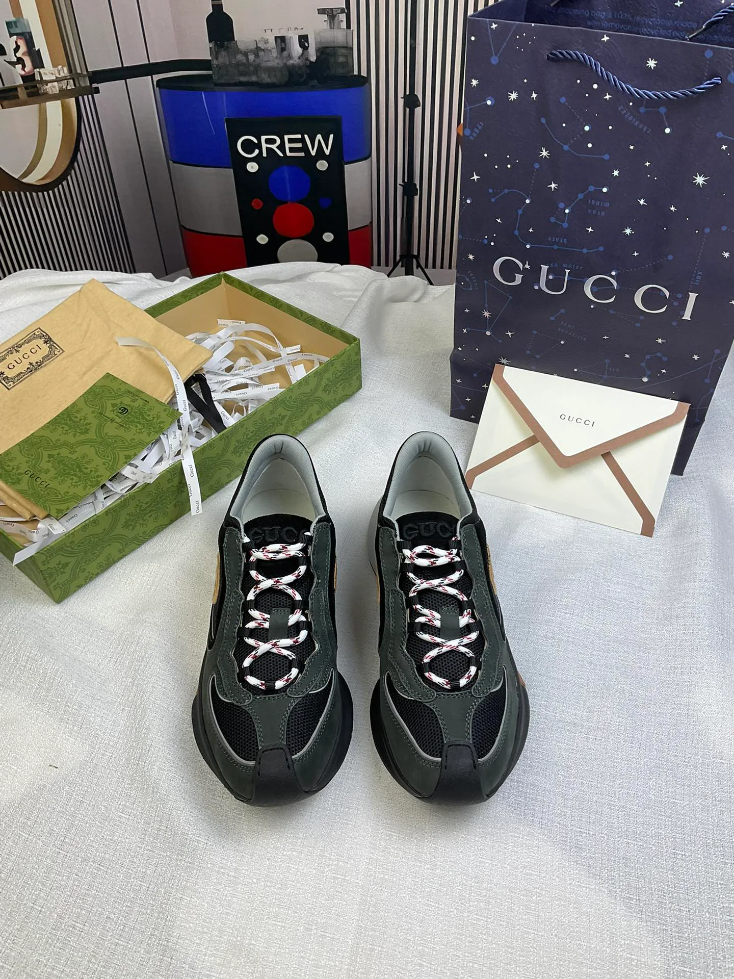 Кроссовки Женские Gucci 5120056