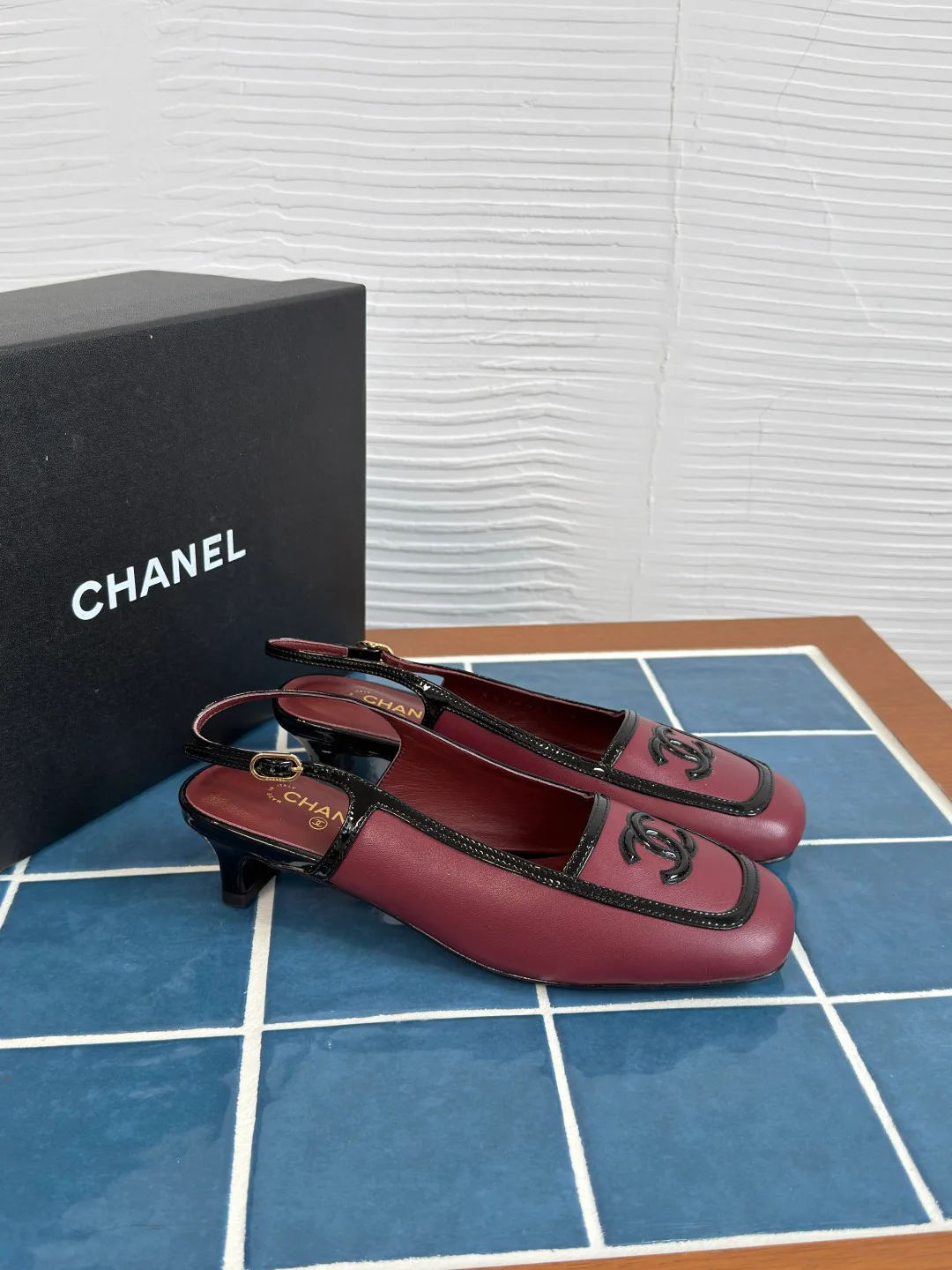 Босоножки Женские Chanel 18125473