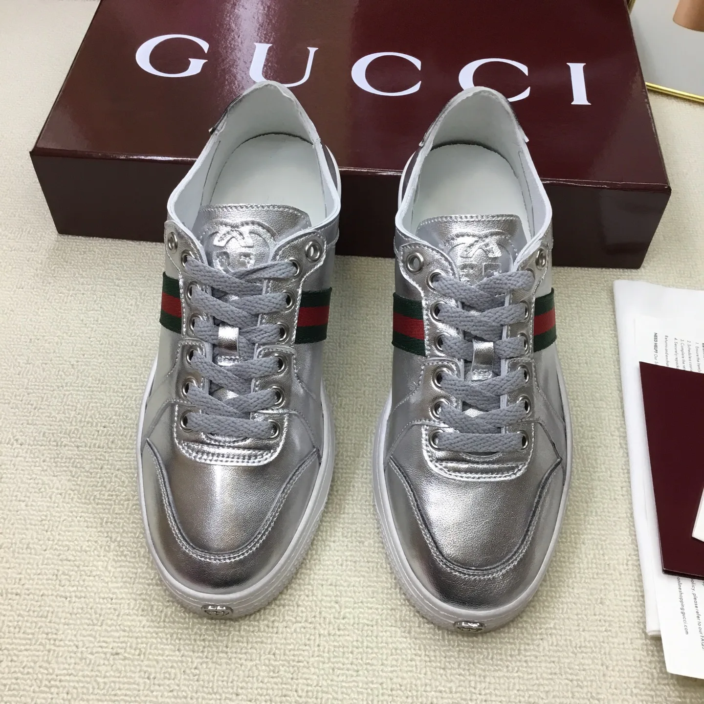 Кроссовки Женские Gucci 16893685
