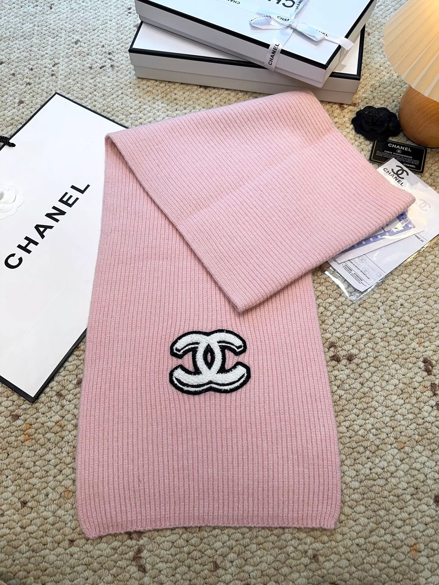 Шарфы Chanel 18105415