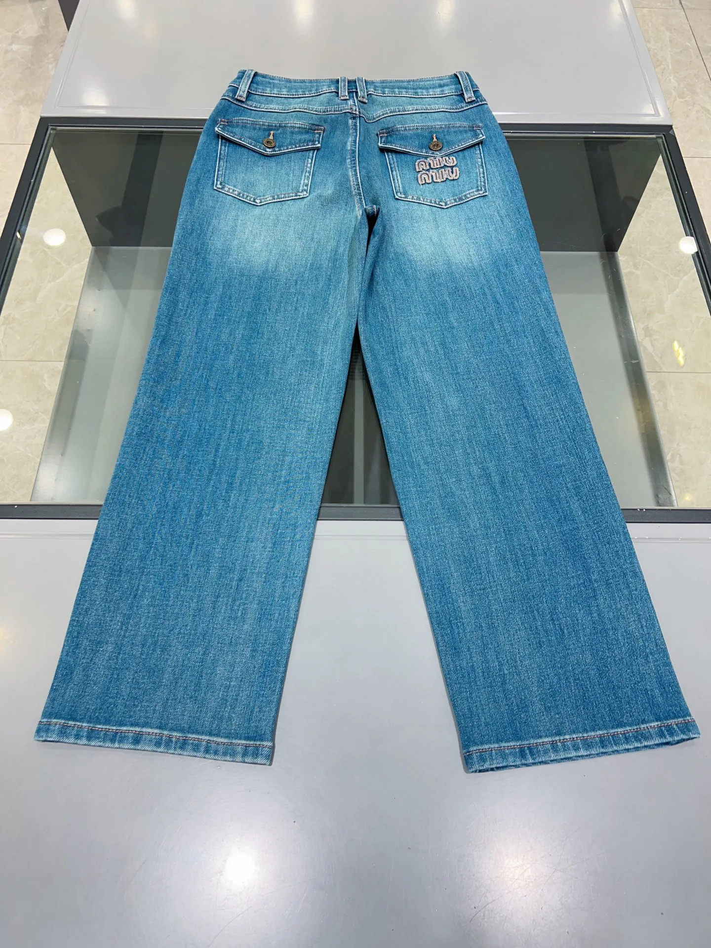 Джинсы Женские Miu Miu 11496065