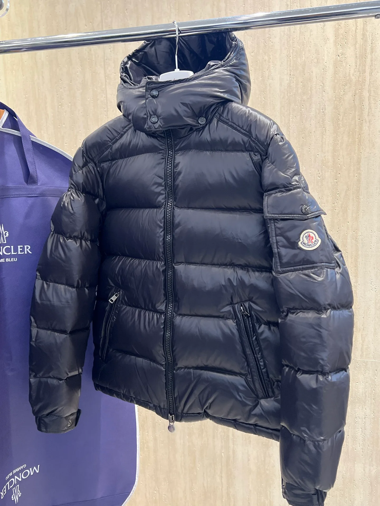 Куртки И Пуховики Женские Moncler 18723403