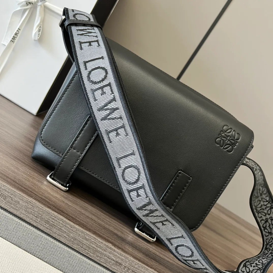 Сумки На Ремне Женские Loewe 6447990