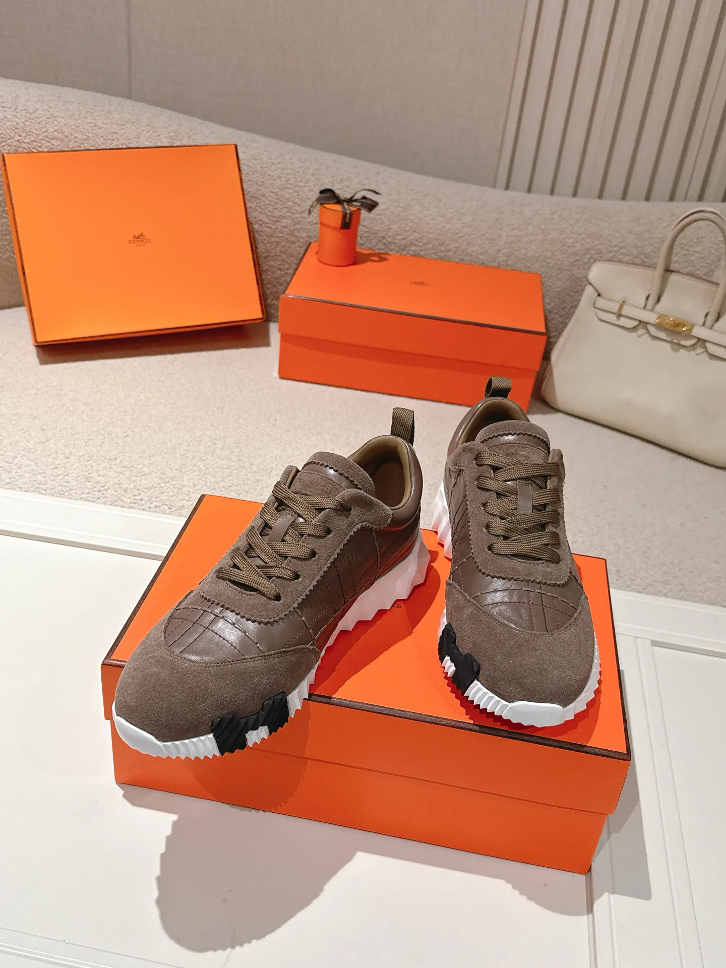 Кроссовки Женские Hermes 12783909