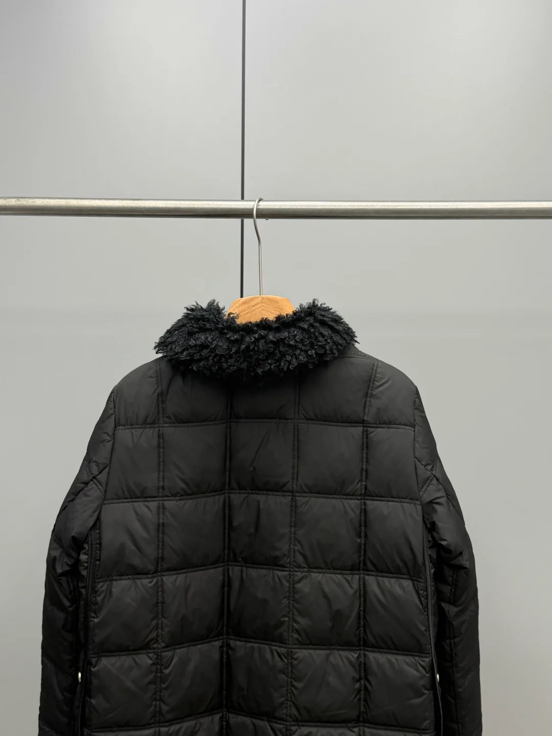 Куртки И Пуховики Женские Moncler 17892327