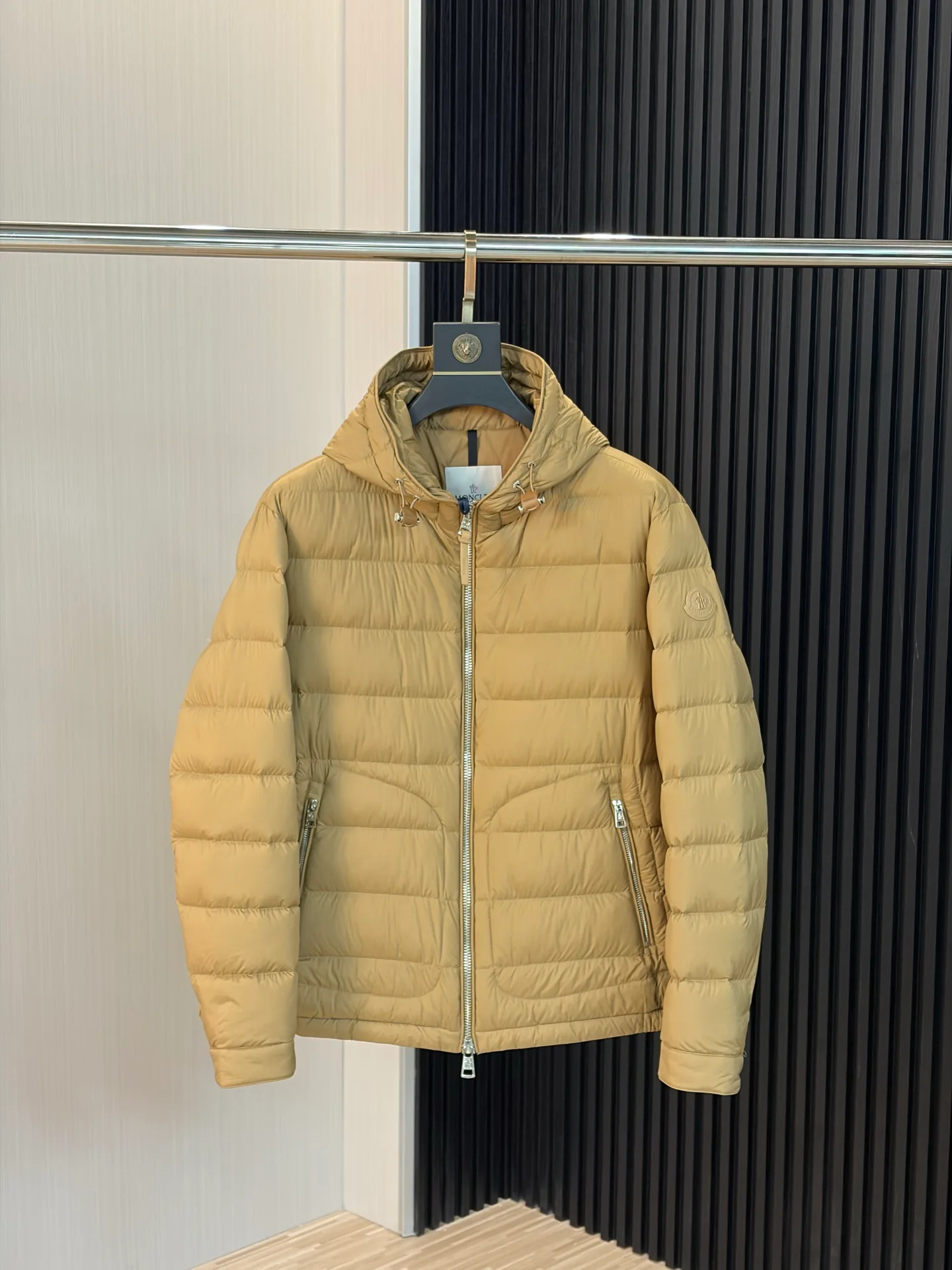 Куртки И Пуховики Женские Moncler 18188489
