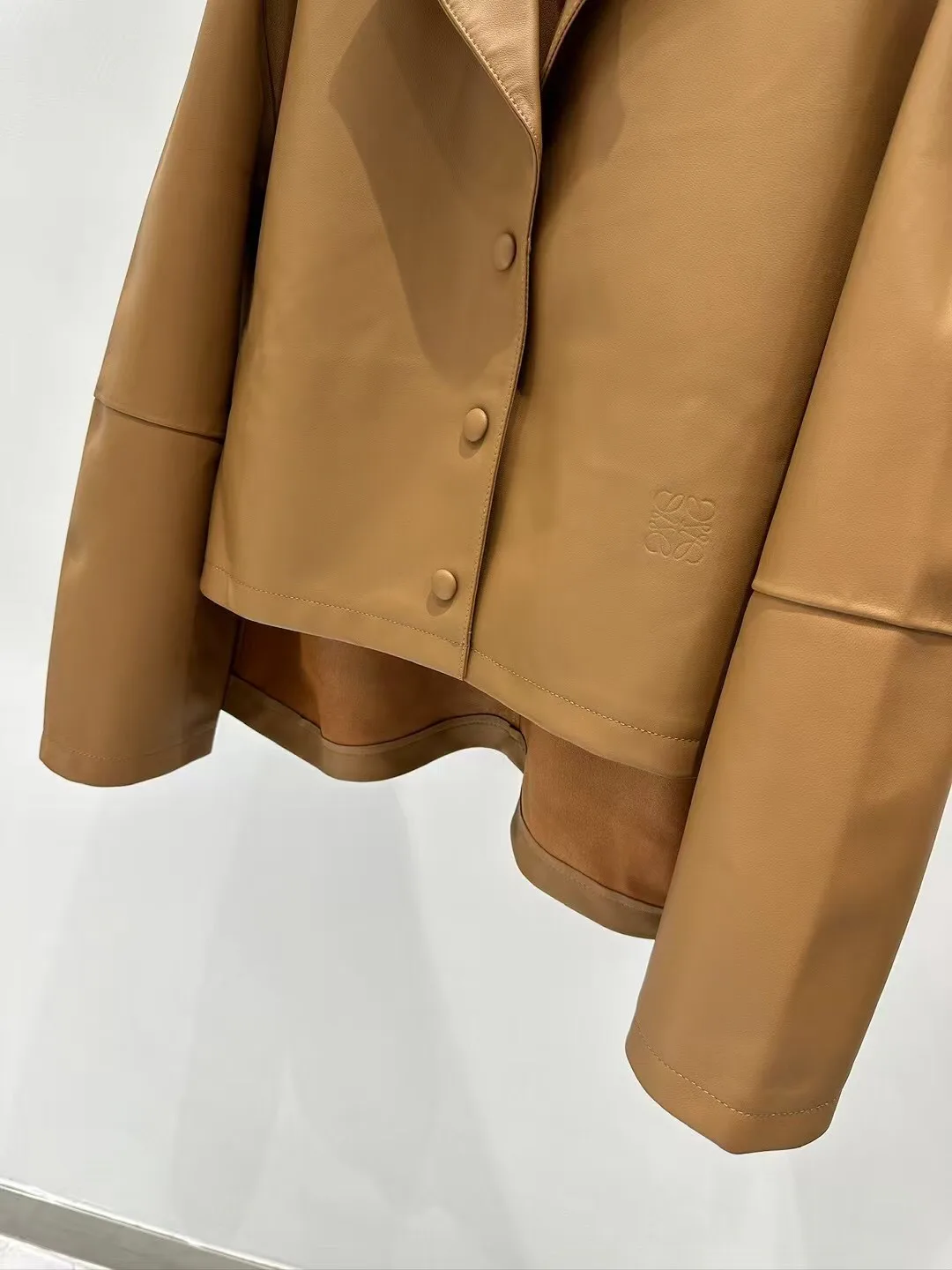 Кожаные Куртки И Дублёнки Женские Loewe 12717839