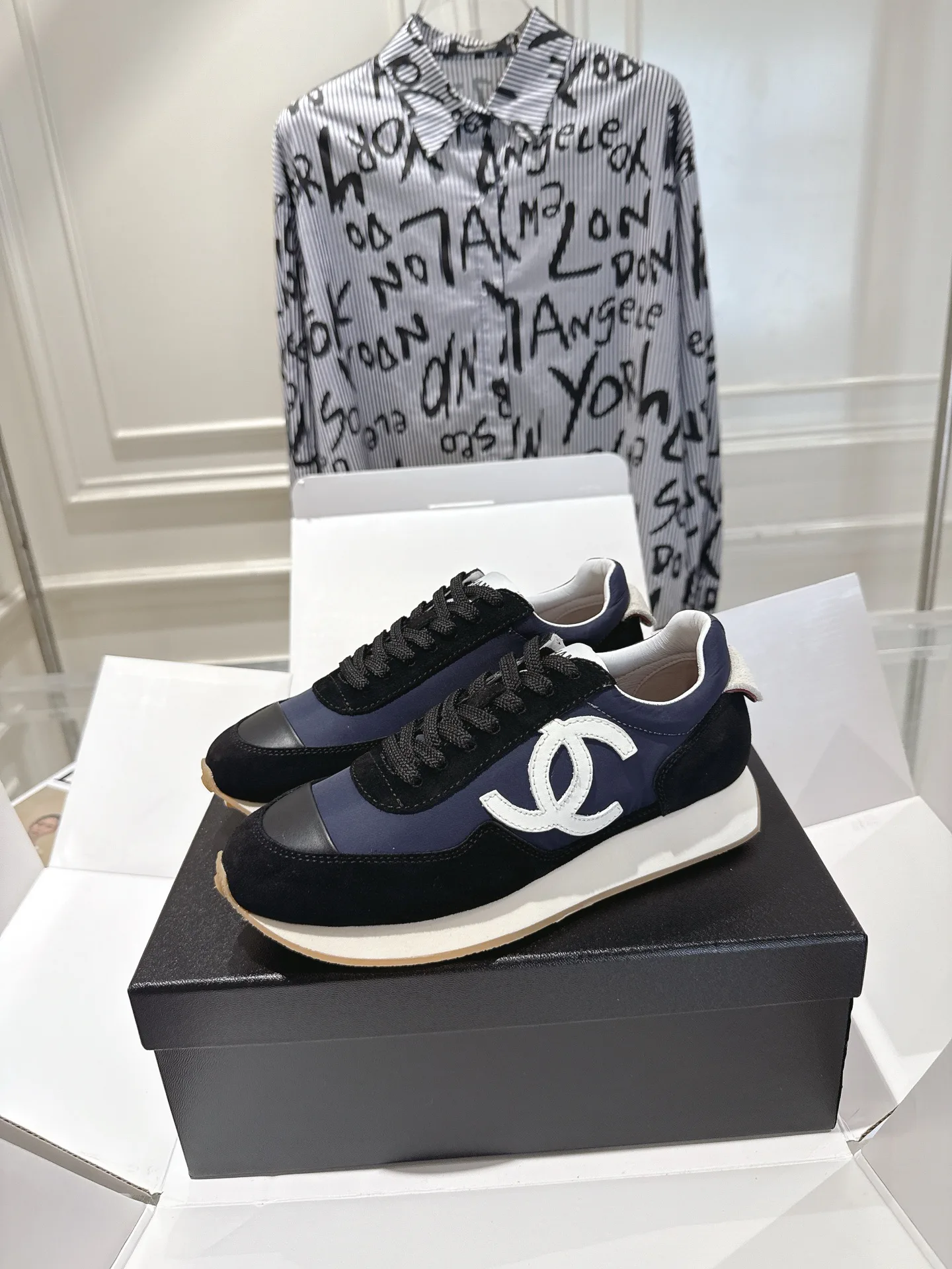 Кроссовки Женские Chanel 11696023