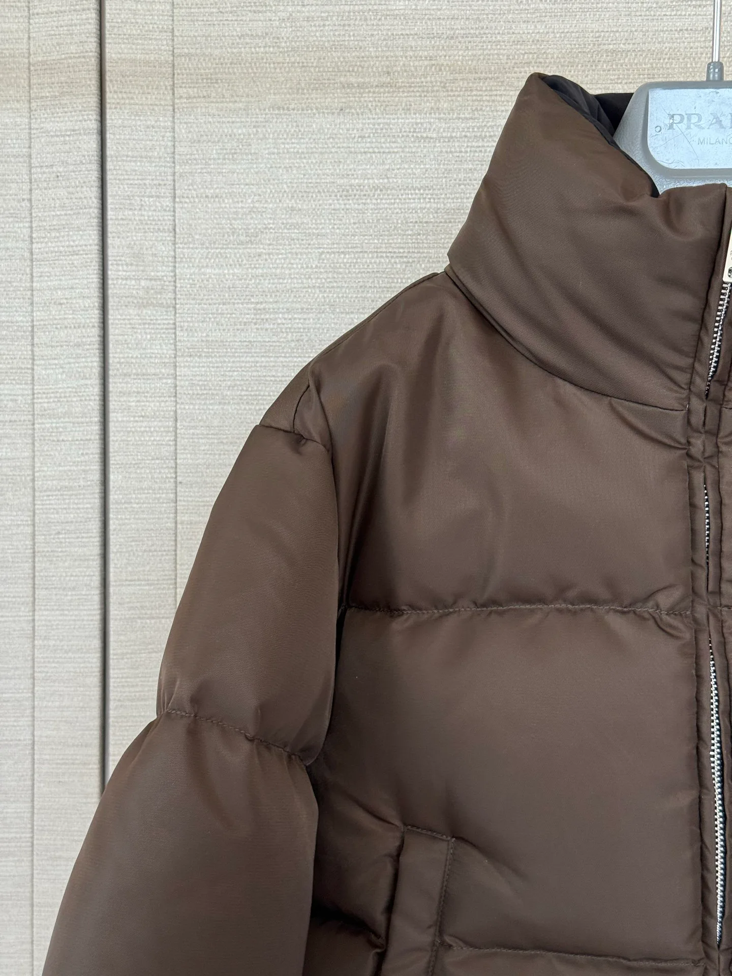 Куртки И Пуховики Женские Prada 18758182