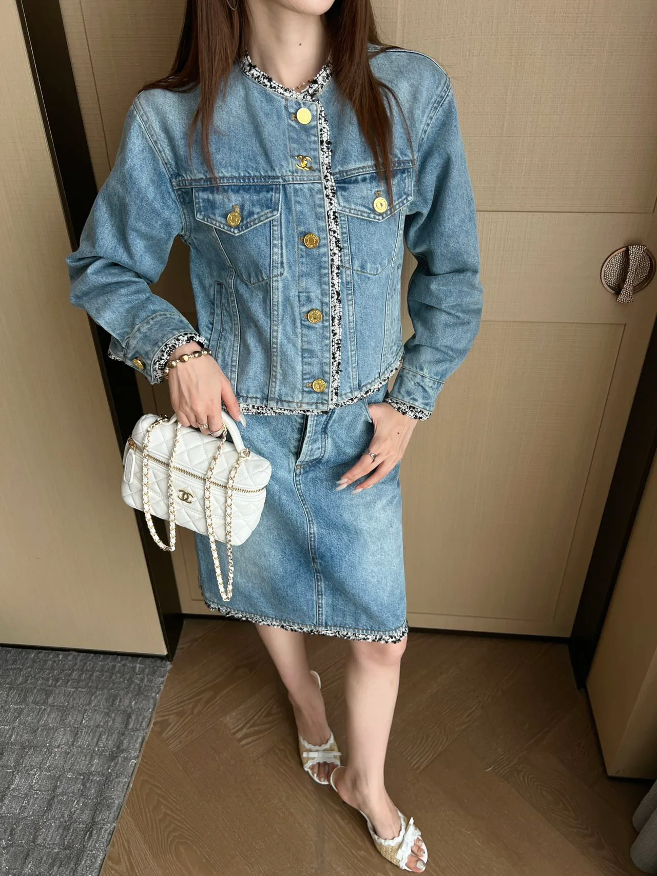 Костюмы Женские Chanel 13091363