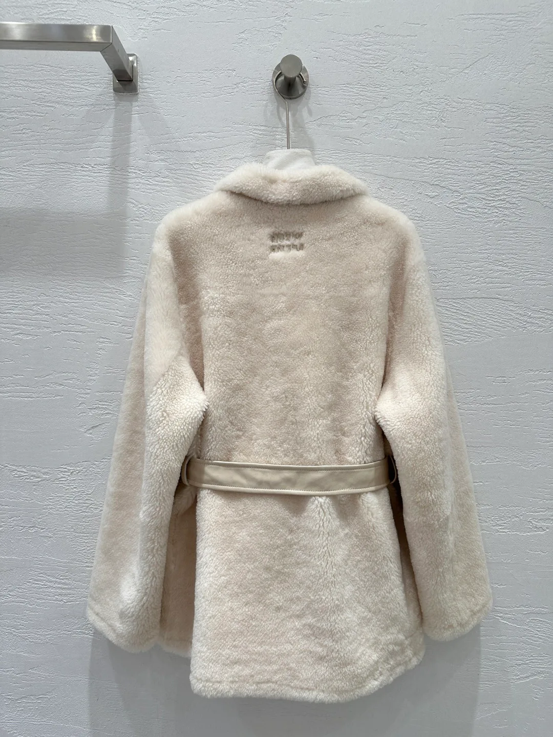 Кожаные Куртки И Дублёнки Женские Miu Miu 150183