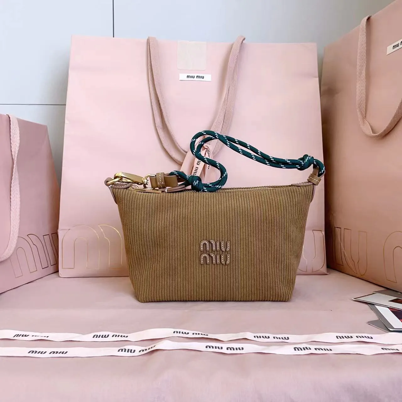 Сумки На Ремне Женские Miu Miu 3885406