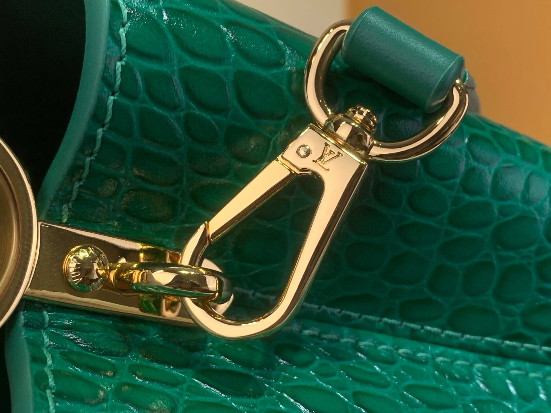 Классические Сумки Женские Louis Vuitton 17499368