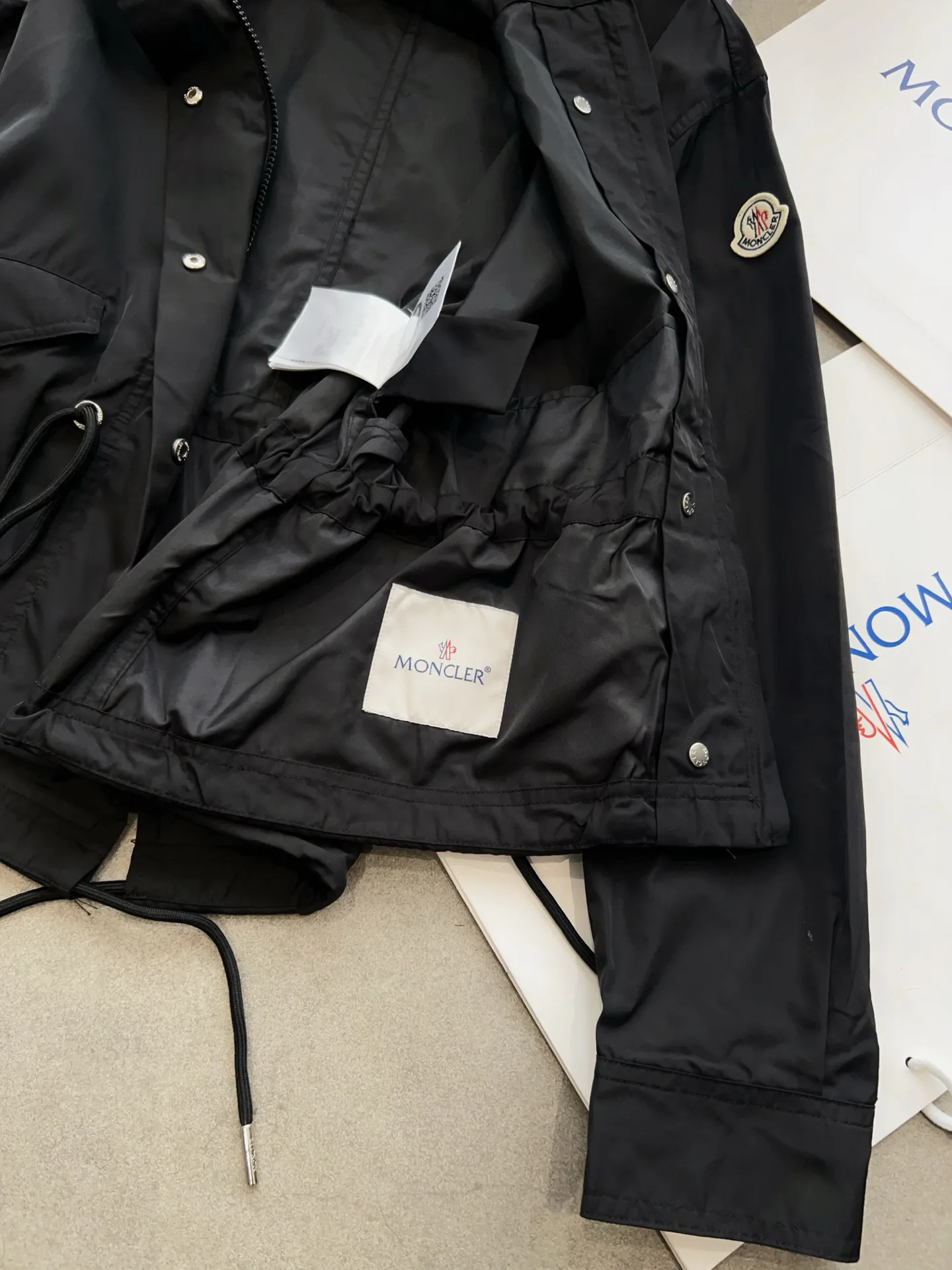Куртки И Пуховики Женские Moncler 19231359