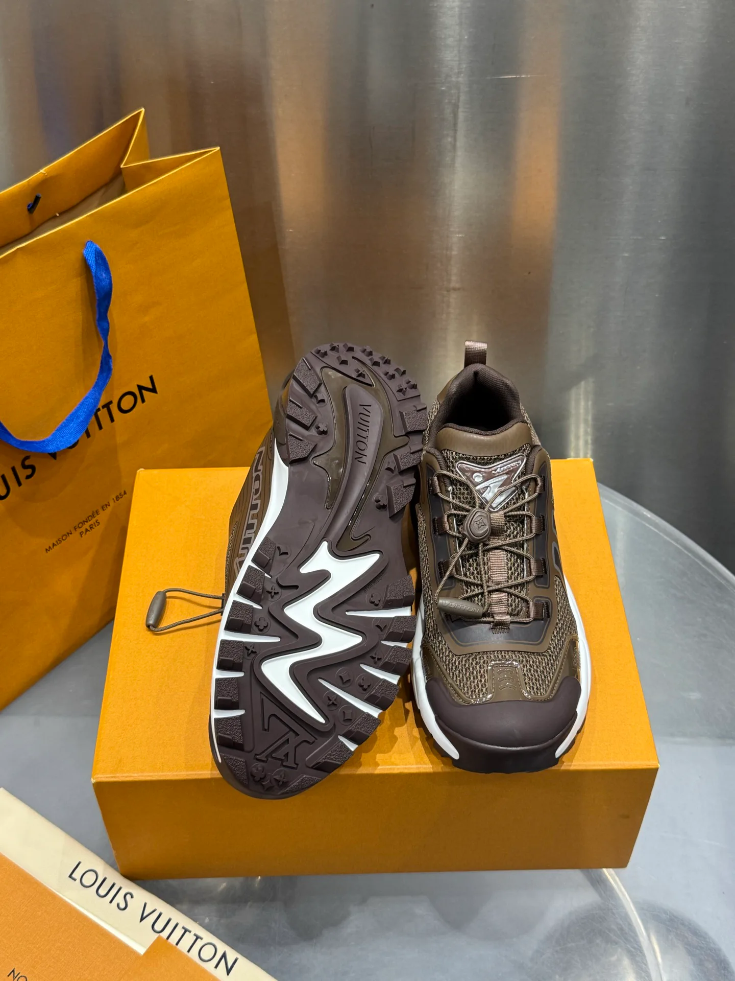 Кроссовки Мужские Louis Vuitton 11751545