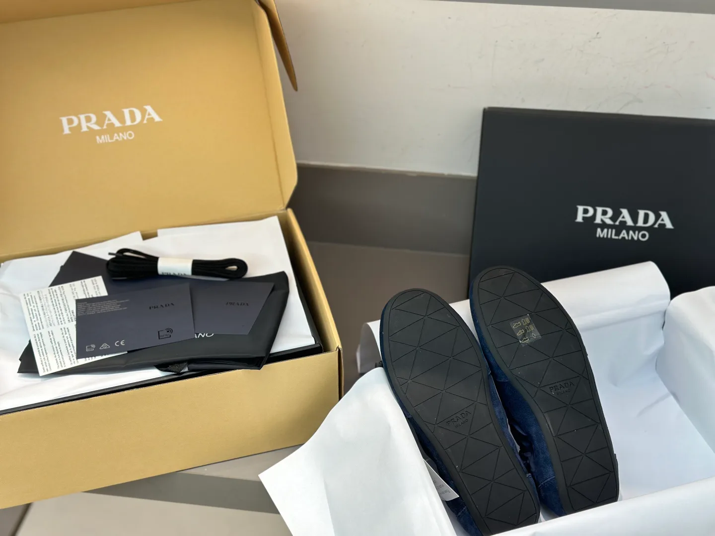 Кроссовки Женские Prada 11152985