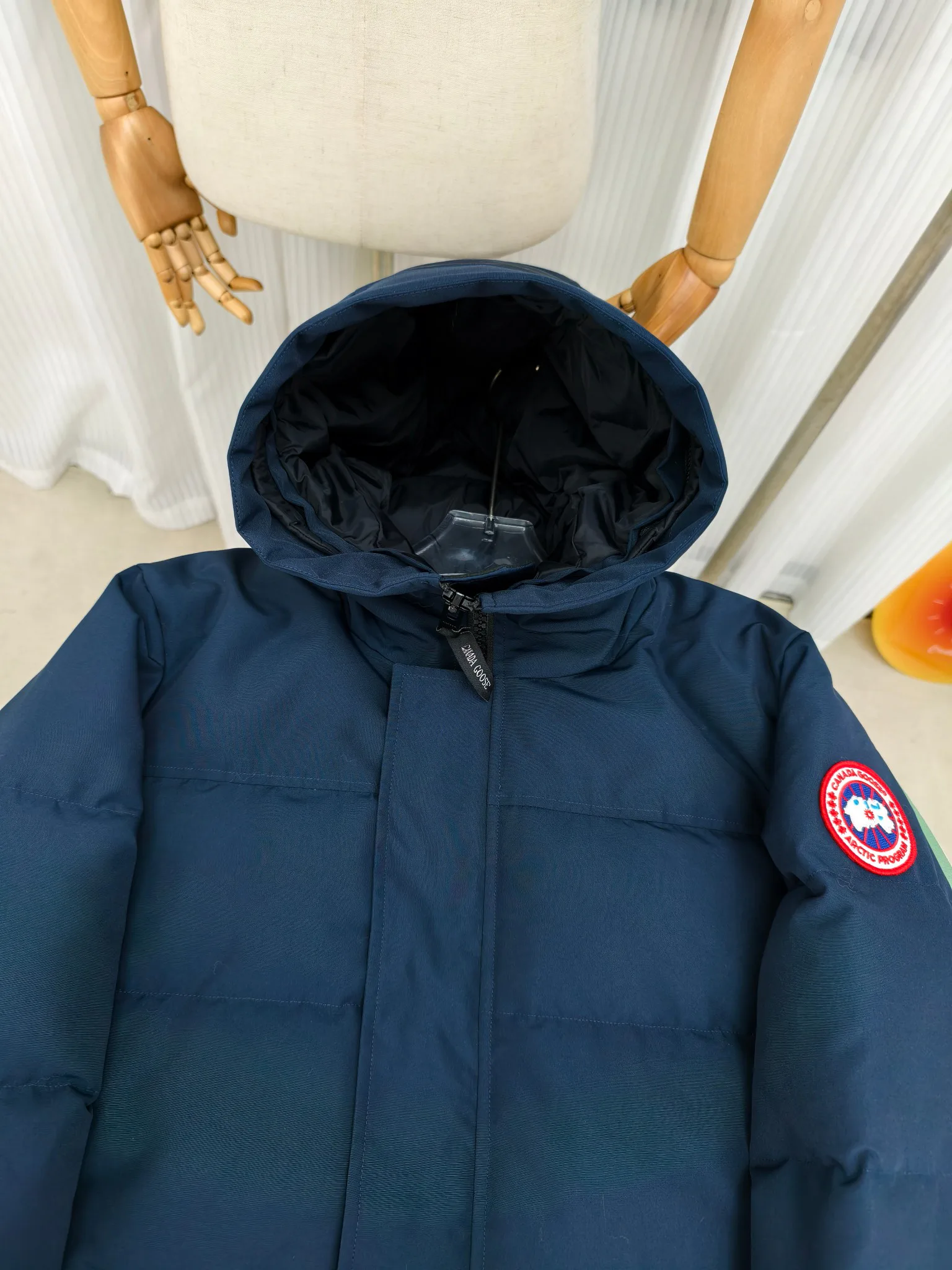 Куртки И Пуховики Женские Canada Goose 342262